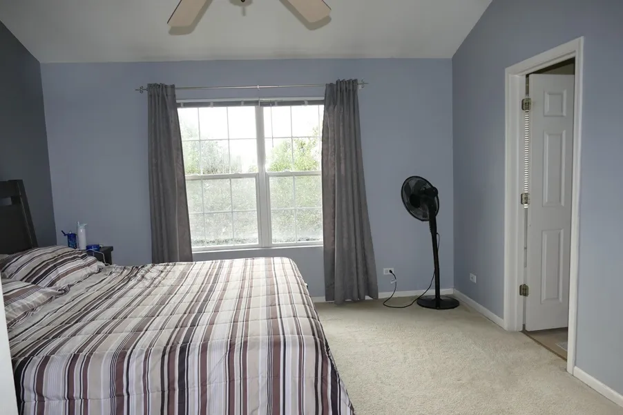1995 Golden Gate Ln, ,  60563, USA 60563-Naperville-IL