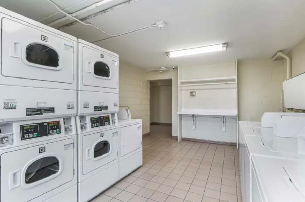 3515 Central Rd, ,  60025, USA 60025-Glenview-IL