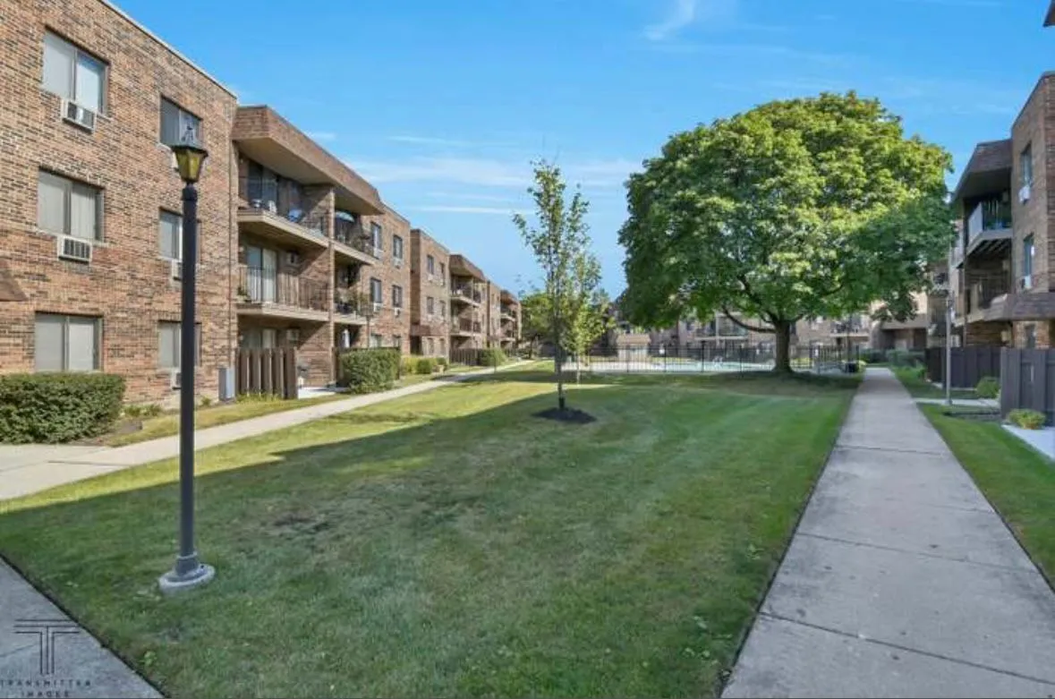 3515 Central Rd, ,  60025, USA 60025-Glenview-IL