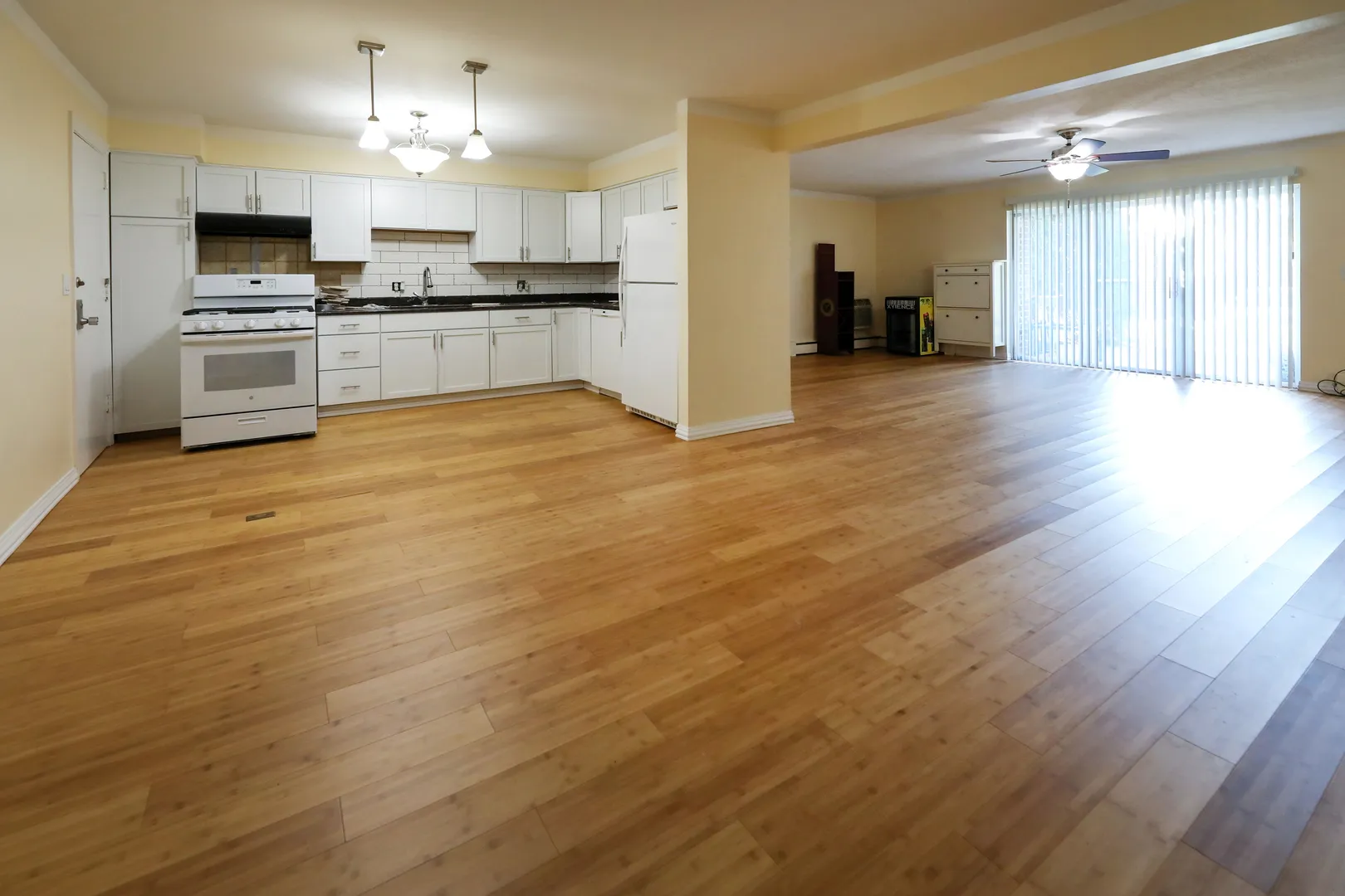 10385 Dearlove Rd, ,  60025, USA 60025-Glenview-IL