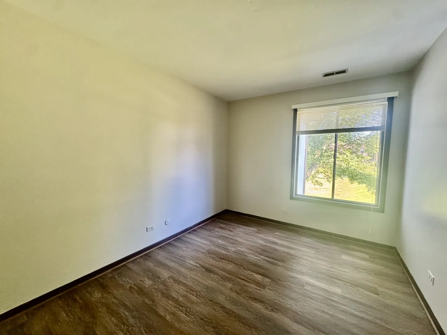 1737 Harrow Ct, ,  60189, USA 60189-Wheaton-IL