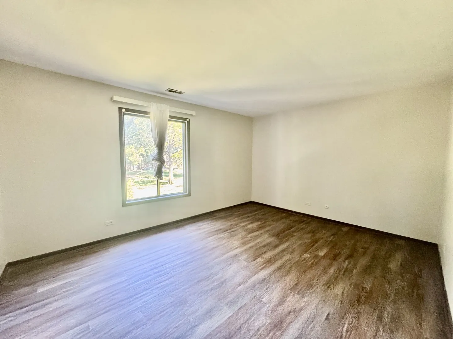 1737 Harrow Ct, ,  60189, USA 60189-Wheaton-IL
