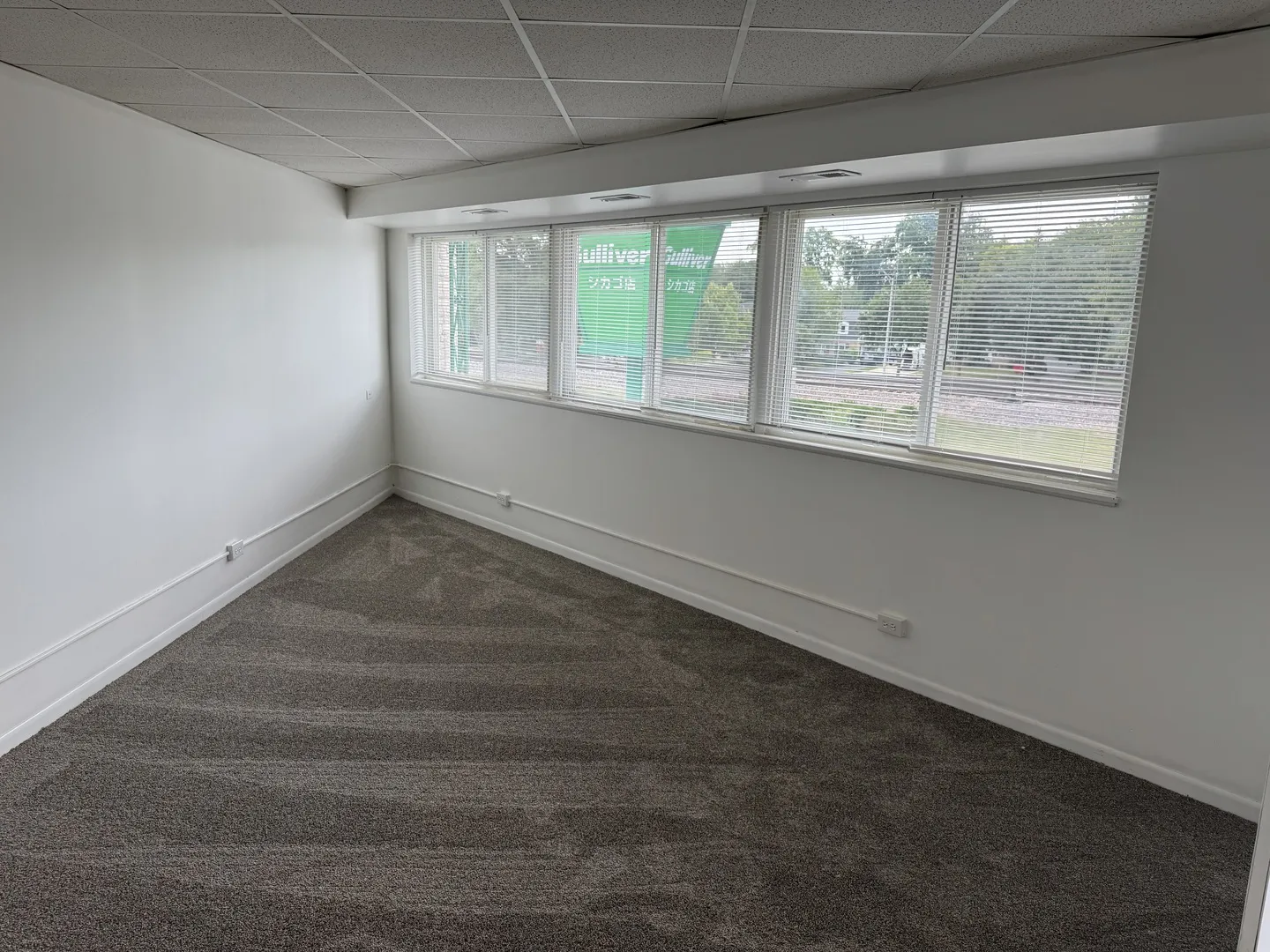 702 E Northwest Hwy, , 60004, USA 60004-Arlington Heights-IL