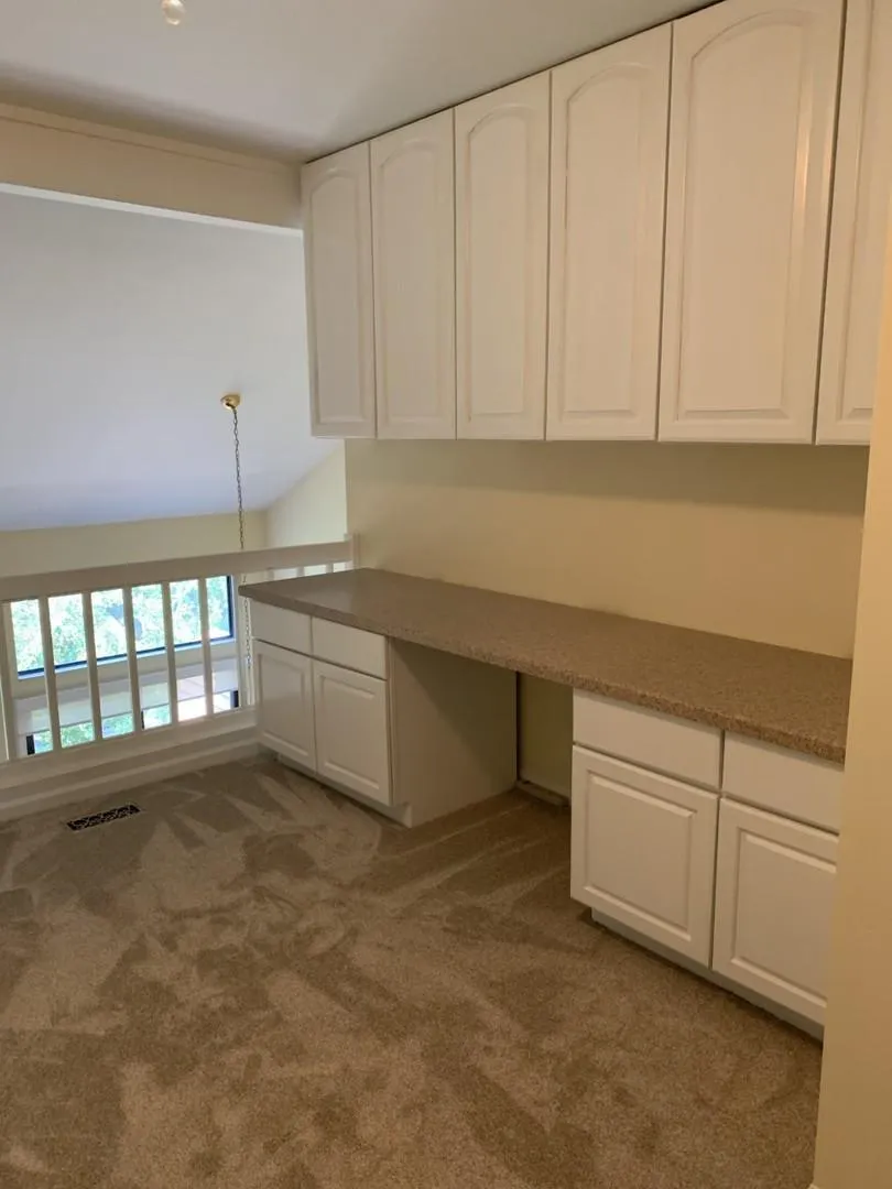 946 N Shoreline Rd, ,  60010, USA 60010-Lake Barrington-IL