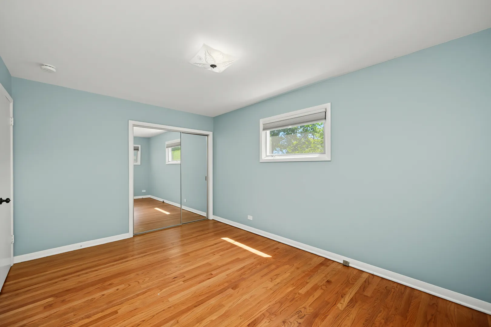 673 N Park Blvd, ,  60137, USA 60137-Glen Ellyn-IL