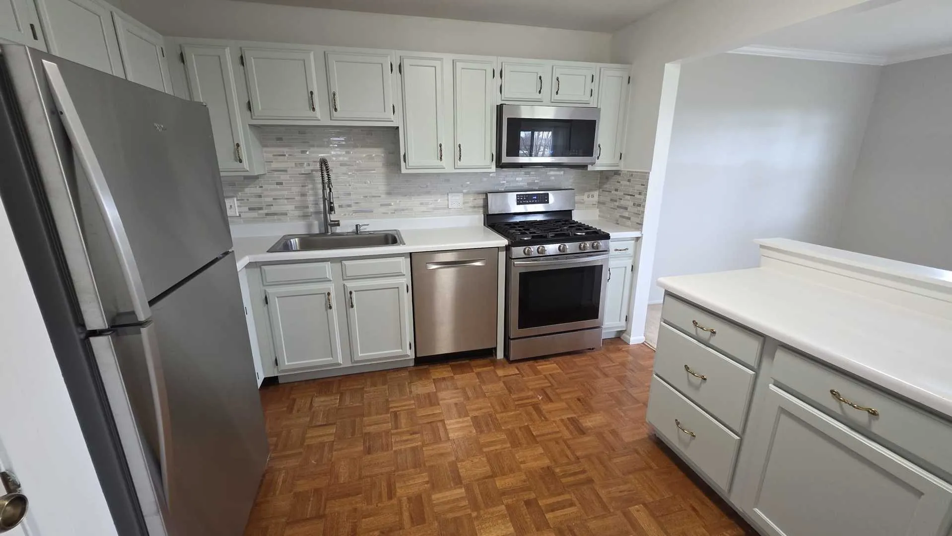 311 Glasgow Ln, ,  60194, USA 60194-Schaumburg-IL