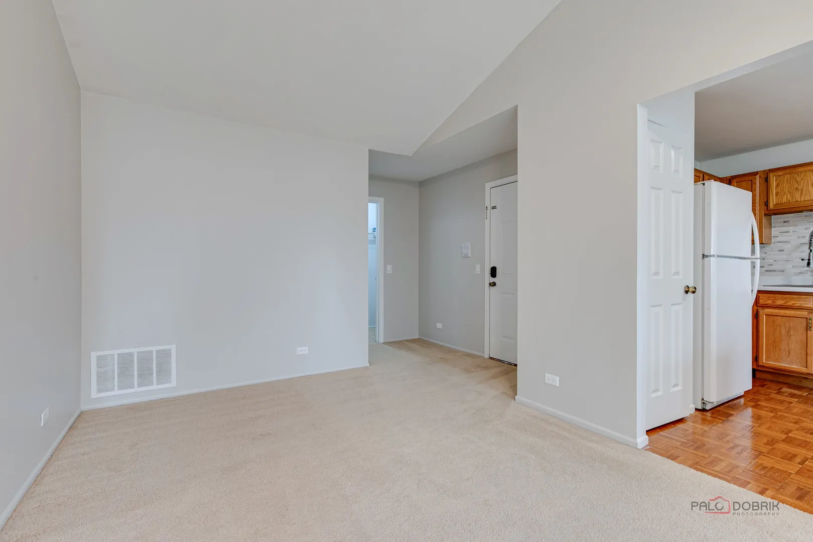 311 Glasgow Ln, ,  60194, USA 60194-Schaumburg-IL