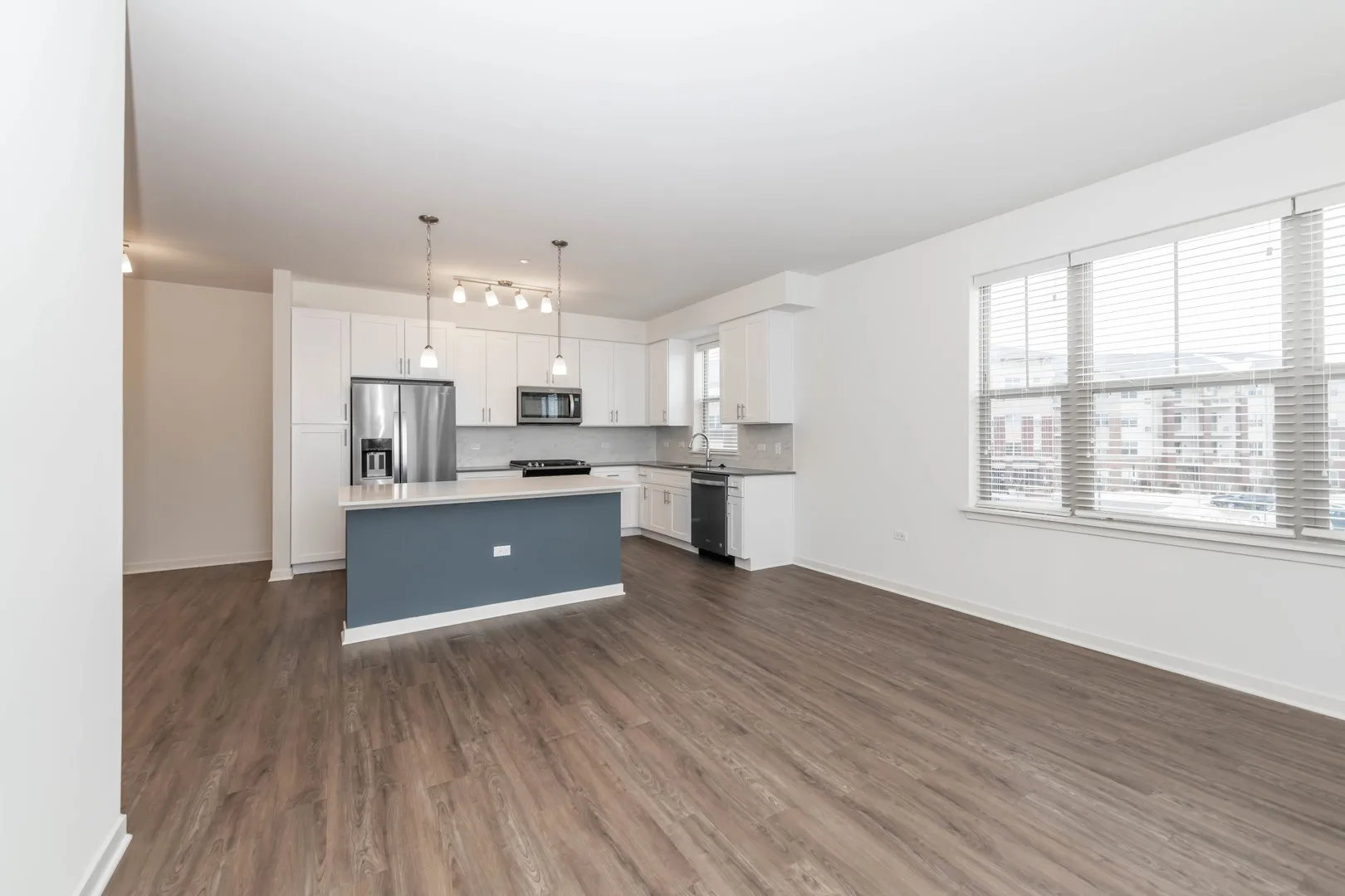 21599 W Field Ct, ,  60010, USA 60010-Deer Park-IL