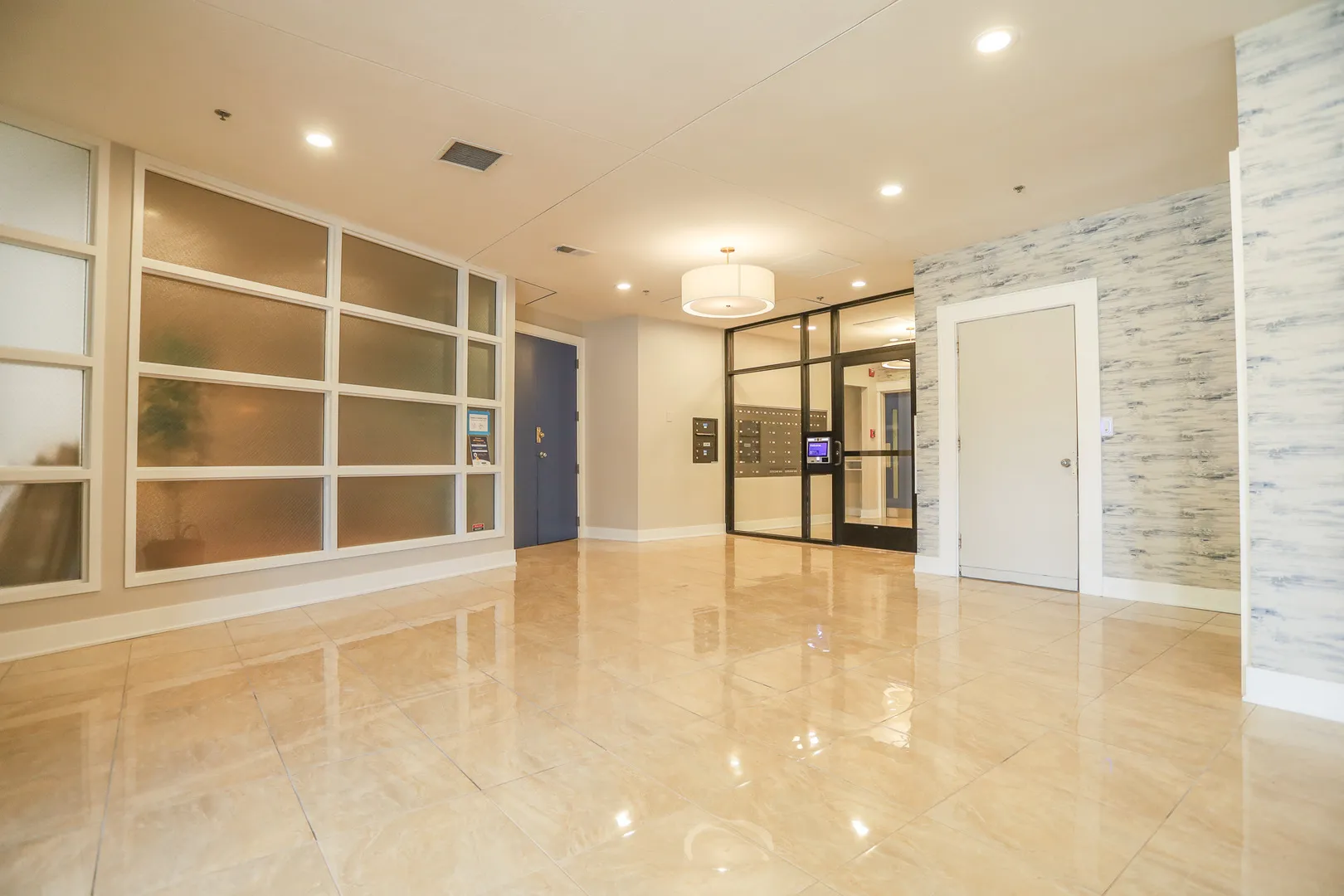 880 Lee St, , 60016, USA 60016-Des Plaines-IL