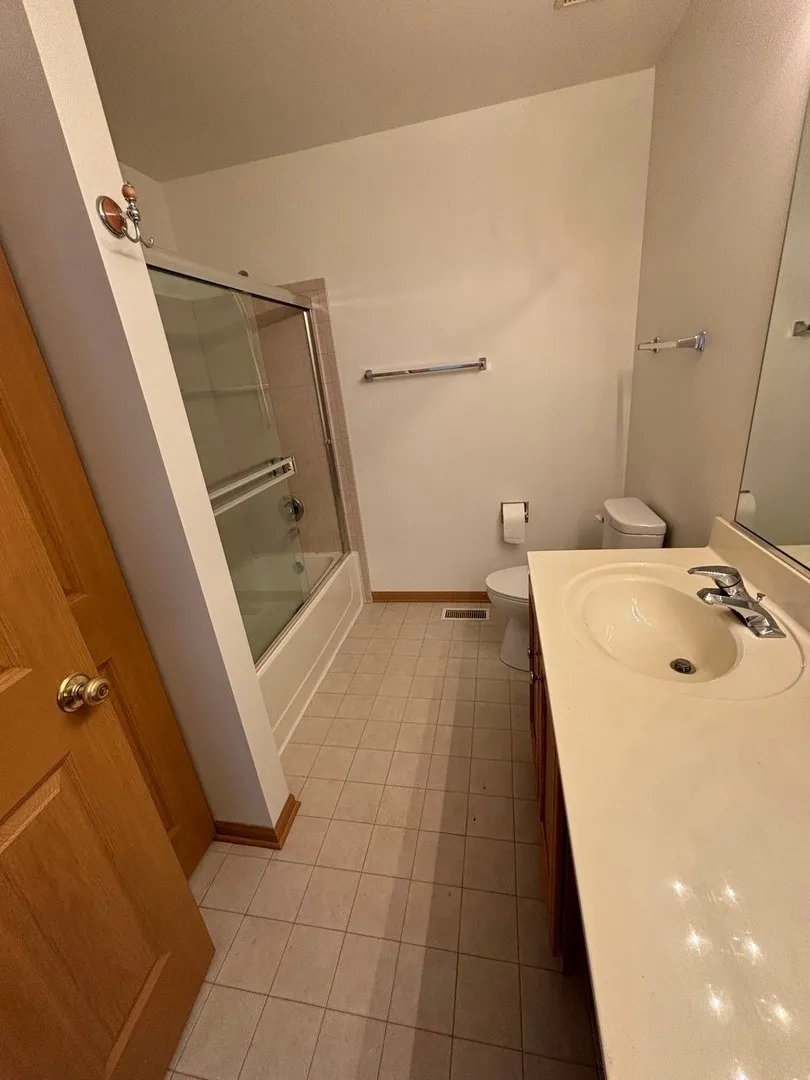 2422 Golf Ridge Cir, , 60563, USA 60563-Naperville-IL