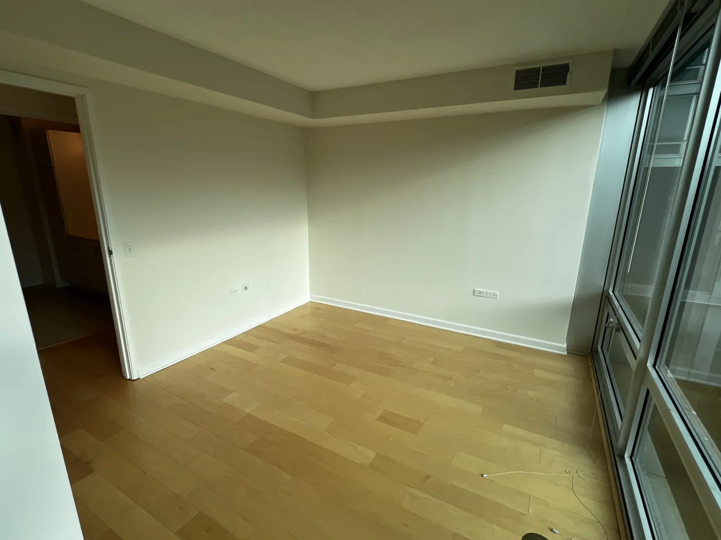 9655 Woods Dr, ,  60077, USA 60077-Skokie-IL
