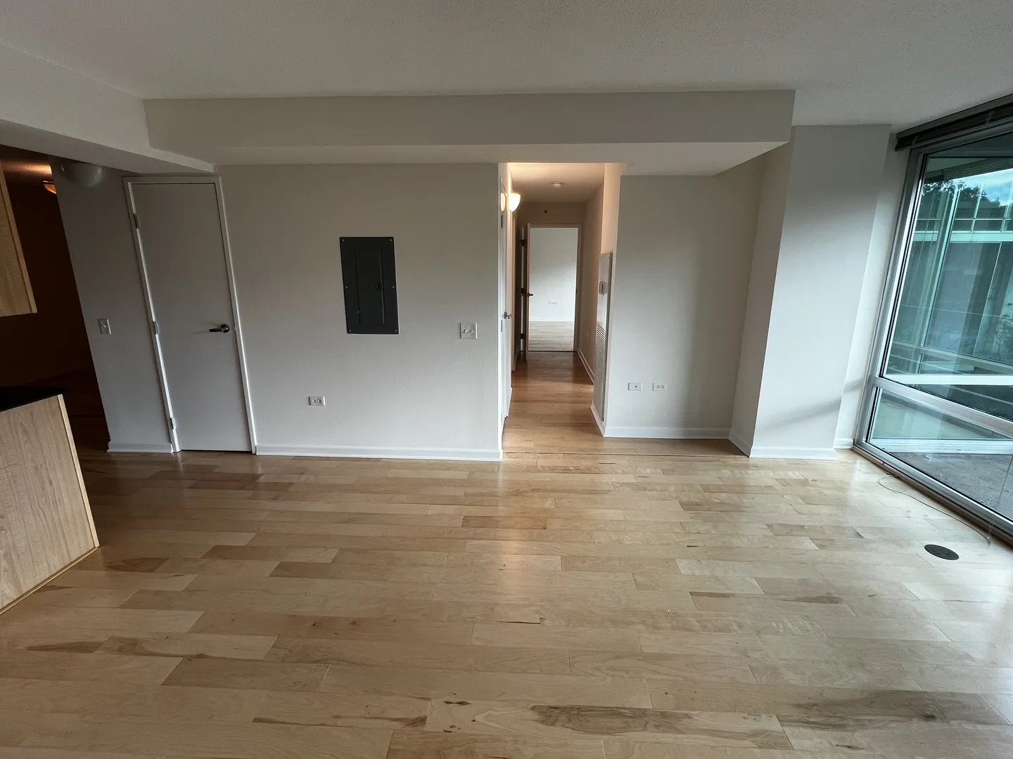 9655 Woods Dr, ,  60077, USA 60077-Skokie-IL