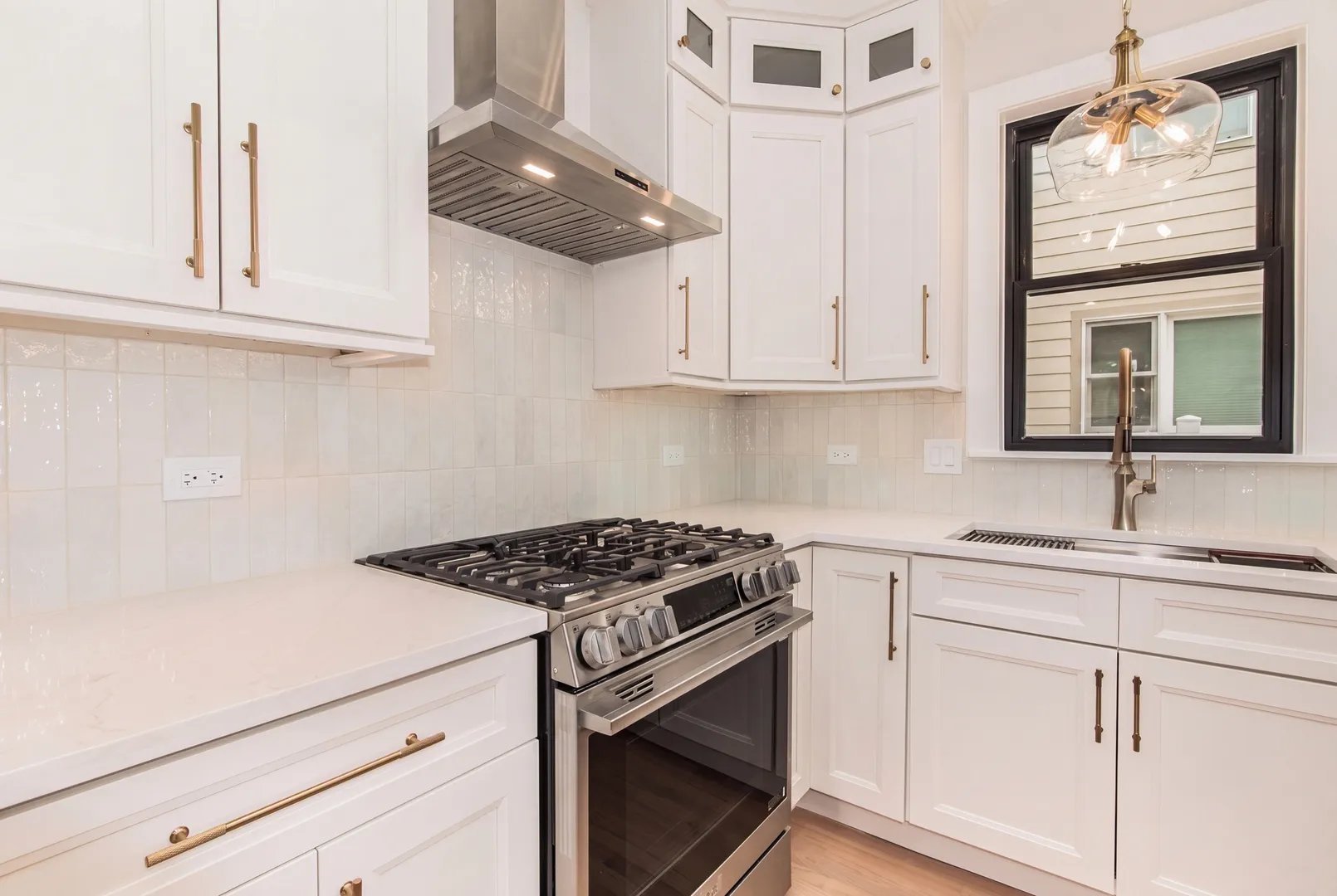 7111 N Mason Ave, ,  60646, USA 60646-Chicago-IL
