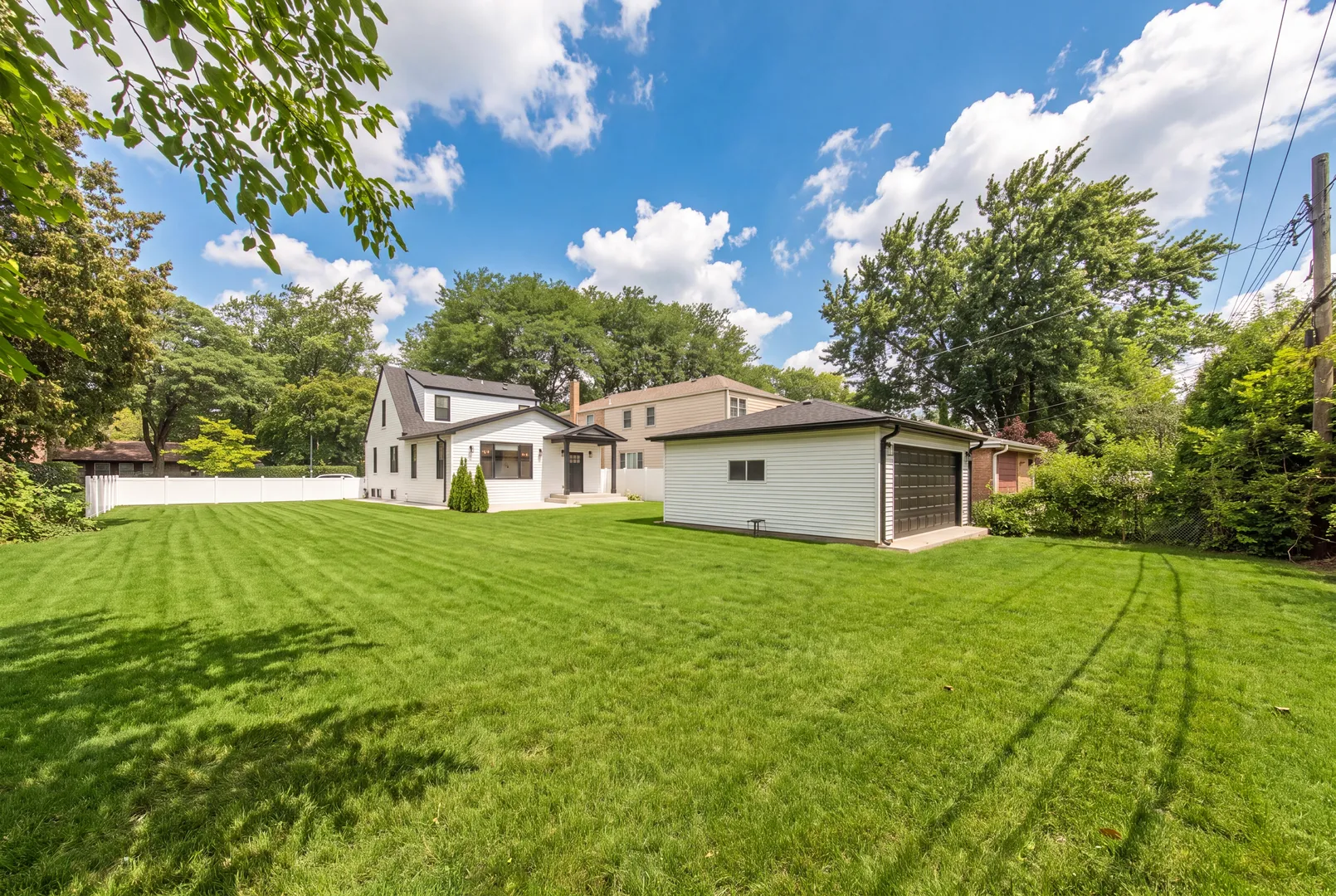 7111 N Mason Ave, ,  60646, USA 60646-Chicago-IL