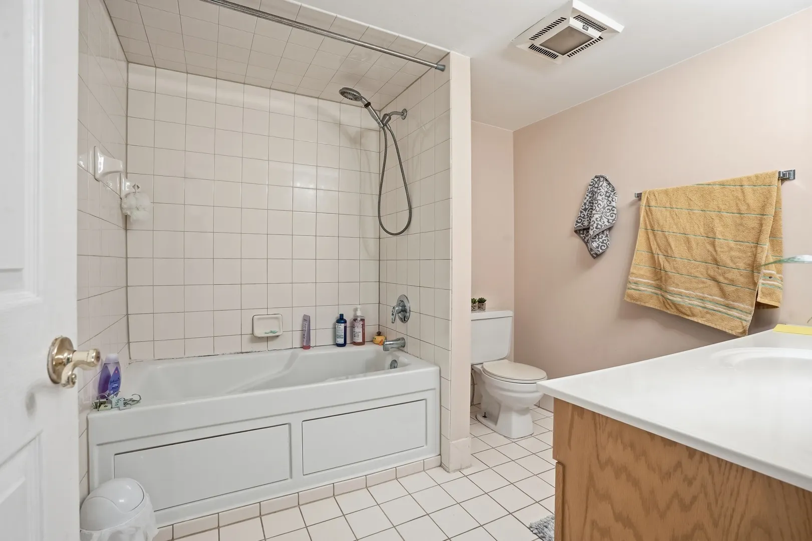 238 E Bailey Rd, , 60565, USA 60565-Naperville-IL