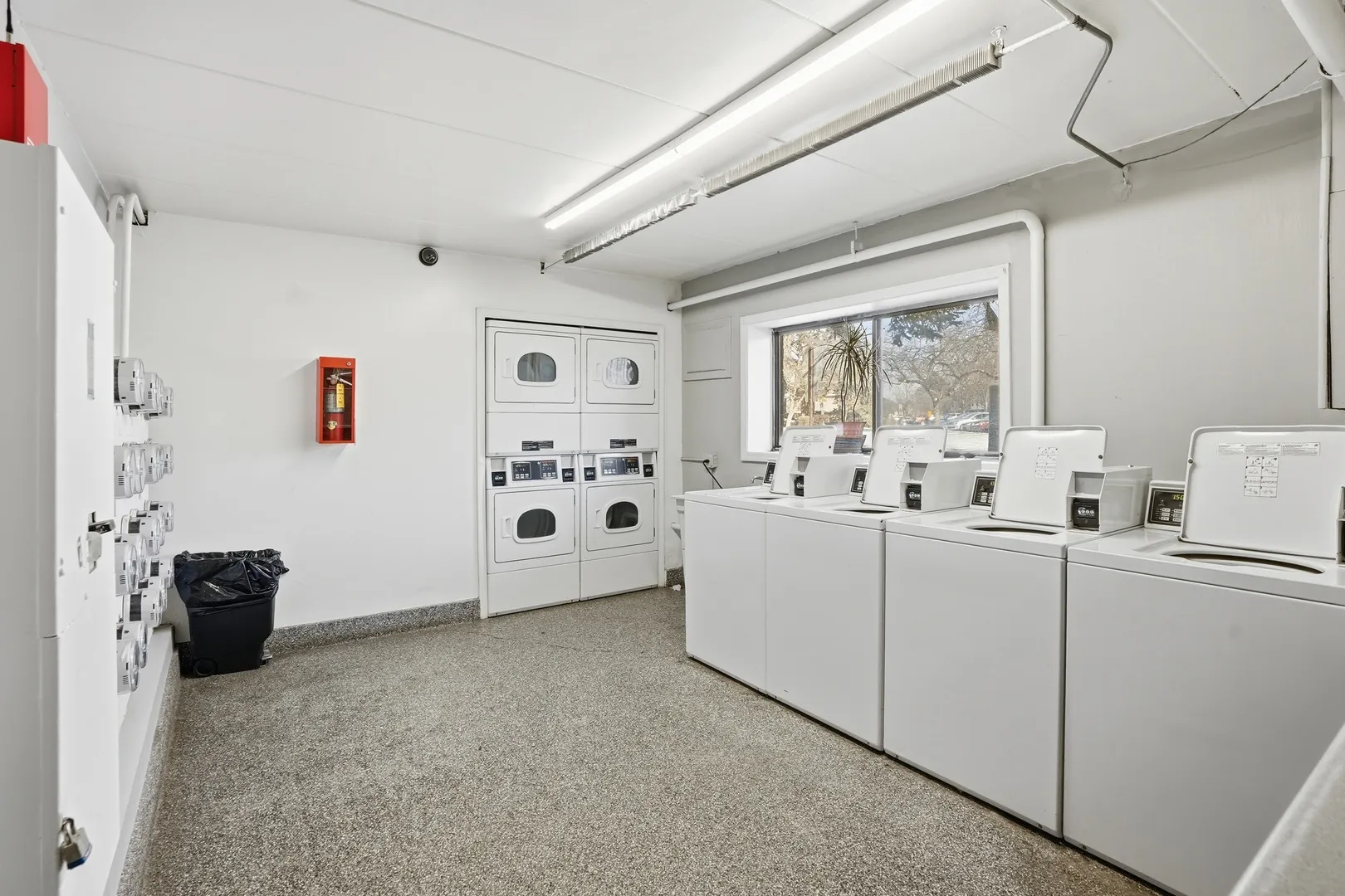 238 E Bailey Rd, , 60565, USA 60565-Naperville-IL