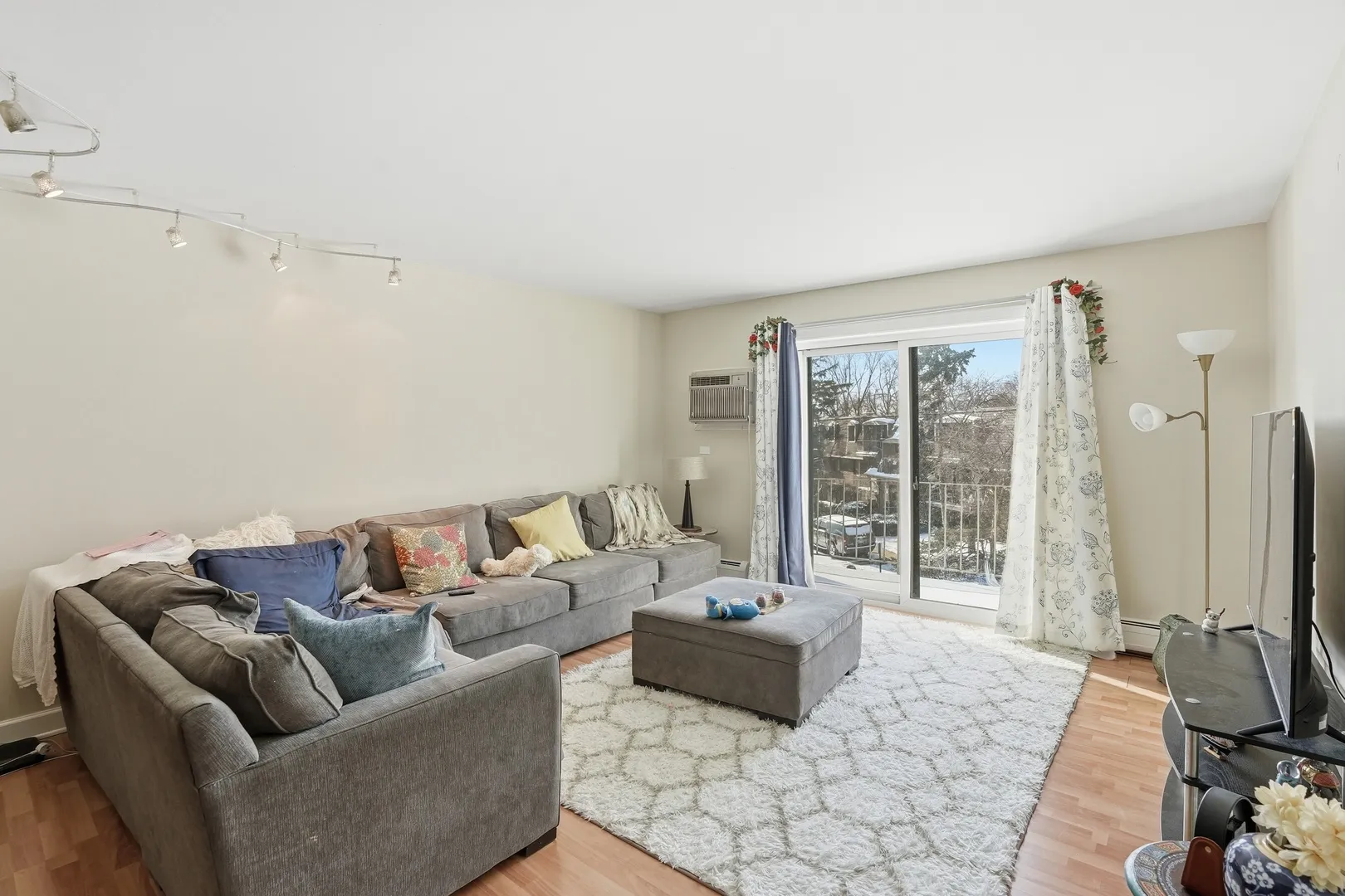 238 E Bailey Rd, , 60565, USA 60565-Naperville-IL
