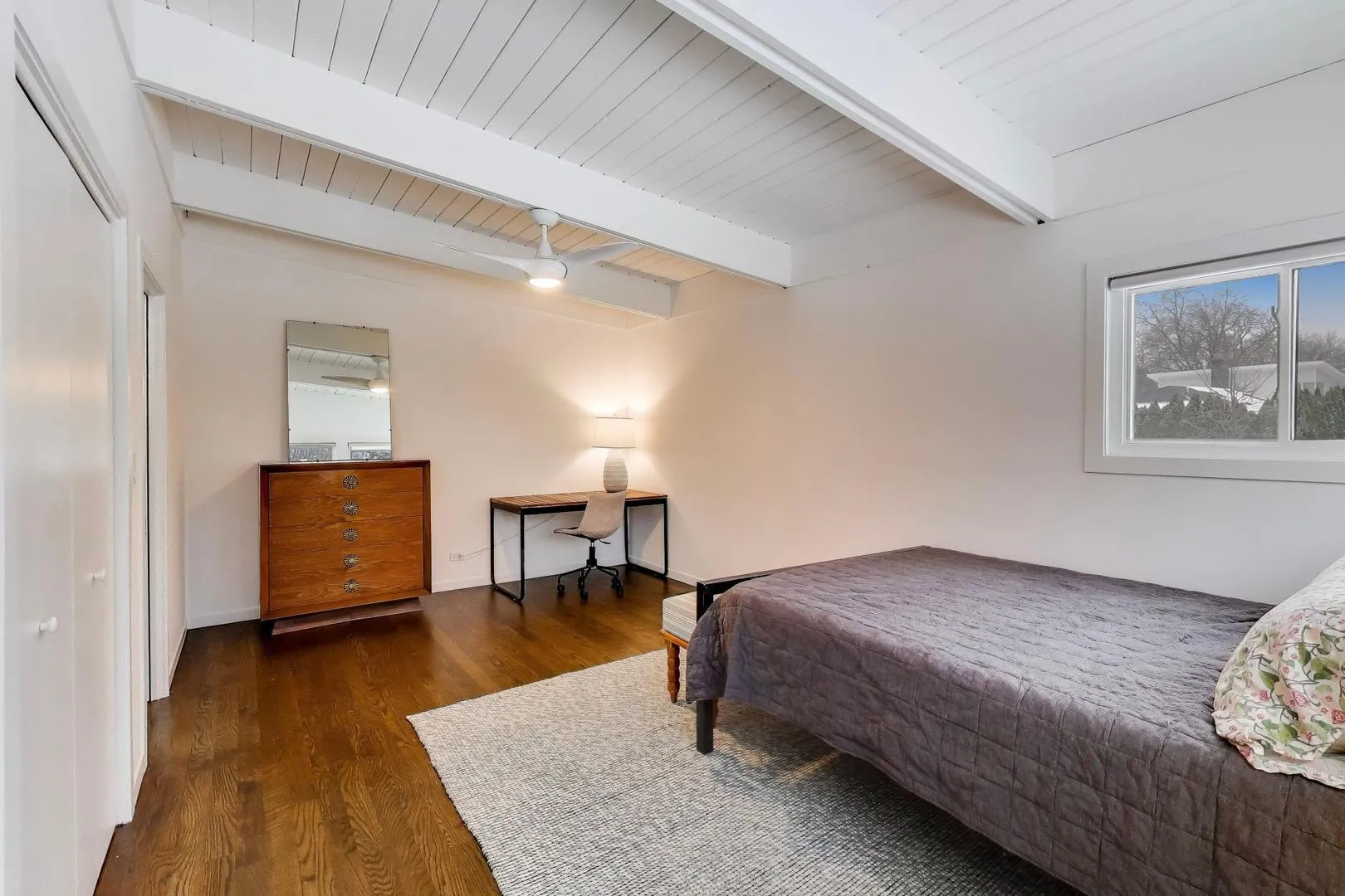 2649 N Crawford Ave, ,  60201, USA 60201-Evanston-IL