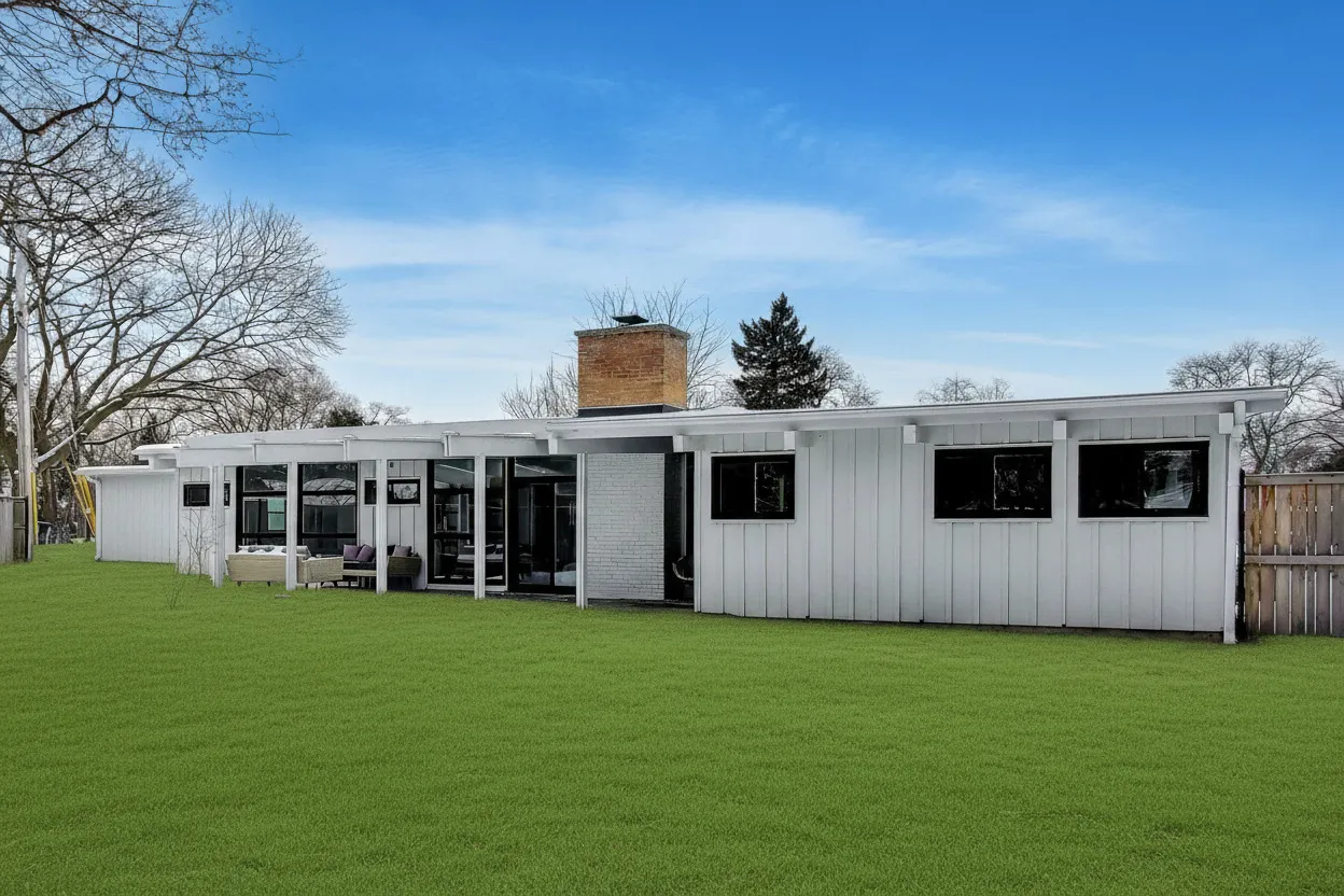 2649 N Crawford Ave, ,  60201, USA 60201-Evanston-IL