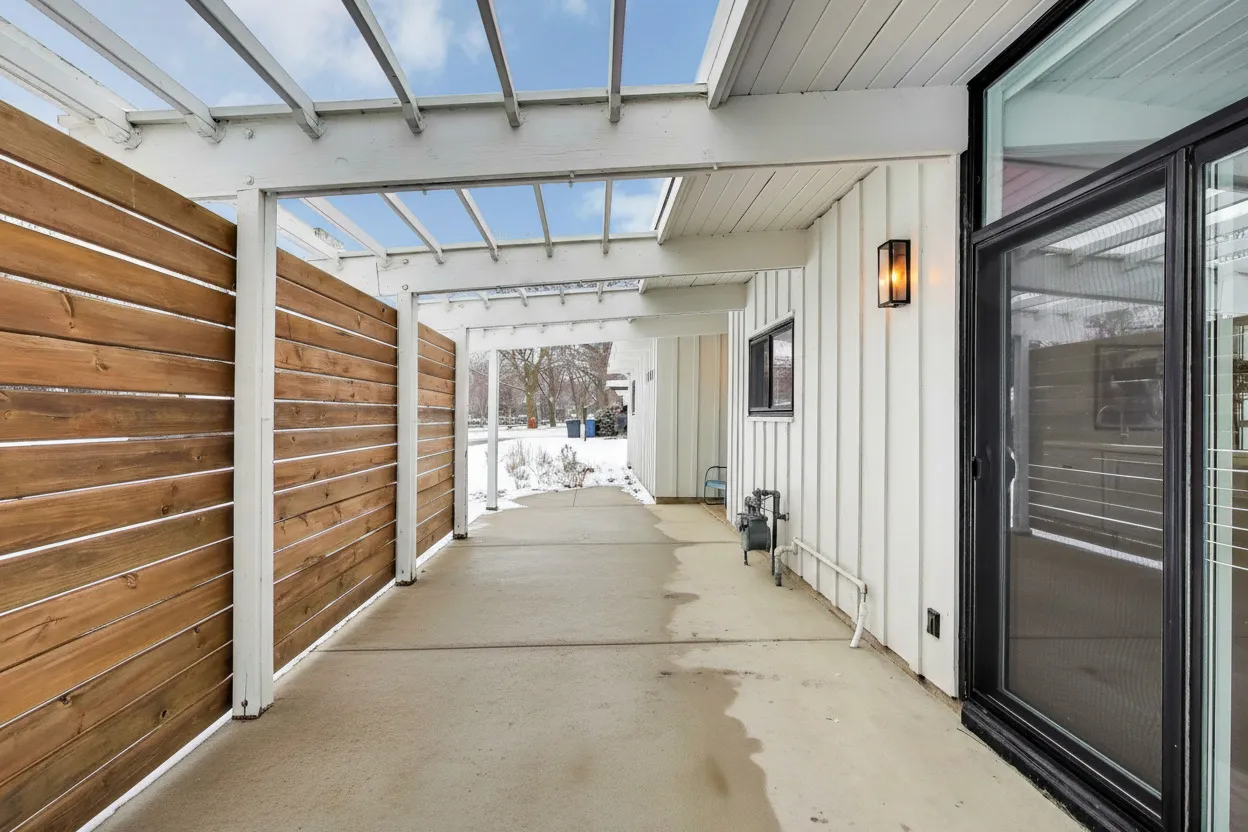 2649 N Crawford Ave, ,  60201, USA 60201-Evanston-IL