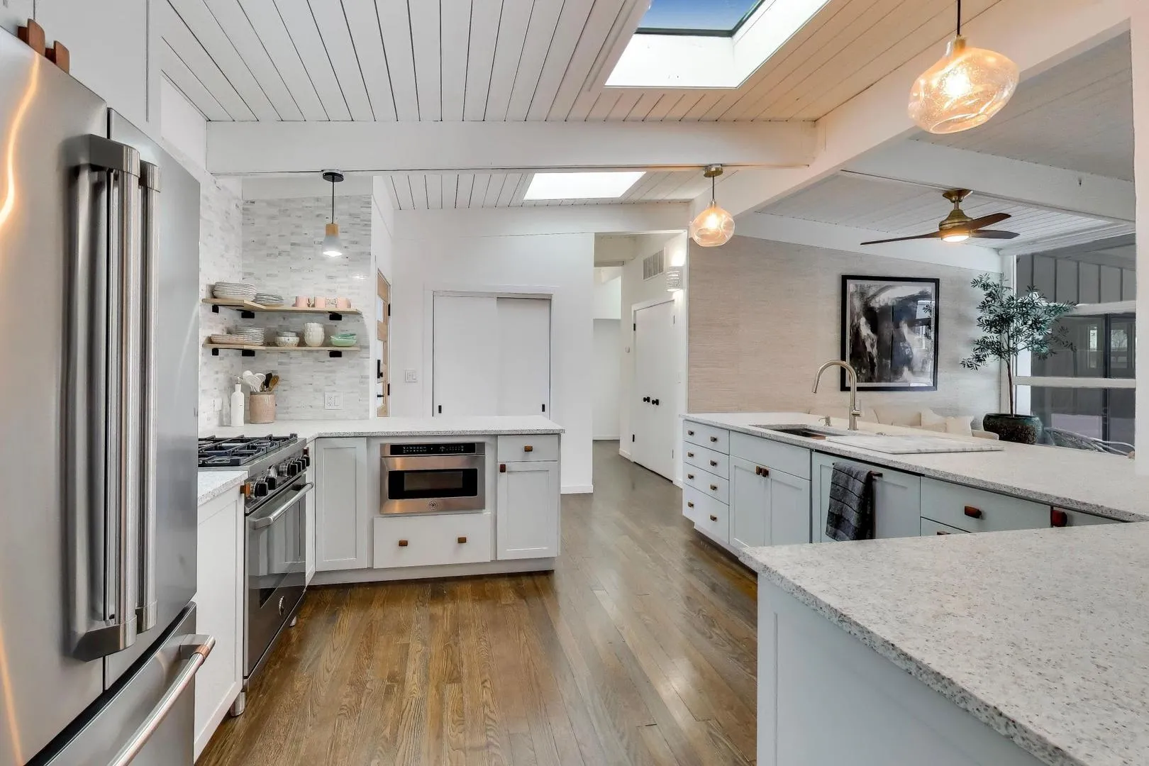 2649 N Crawford Ave, ,  60201, USA 60201-Evanston-IL
