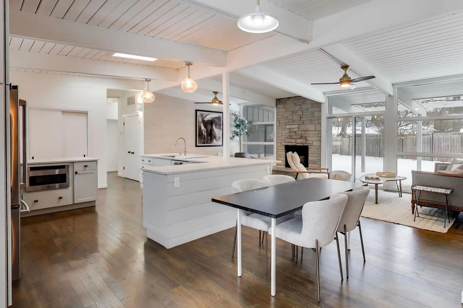 2649 N Crawford Ave, ,  60201, USA 60201-Evanston-IL