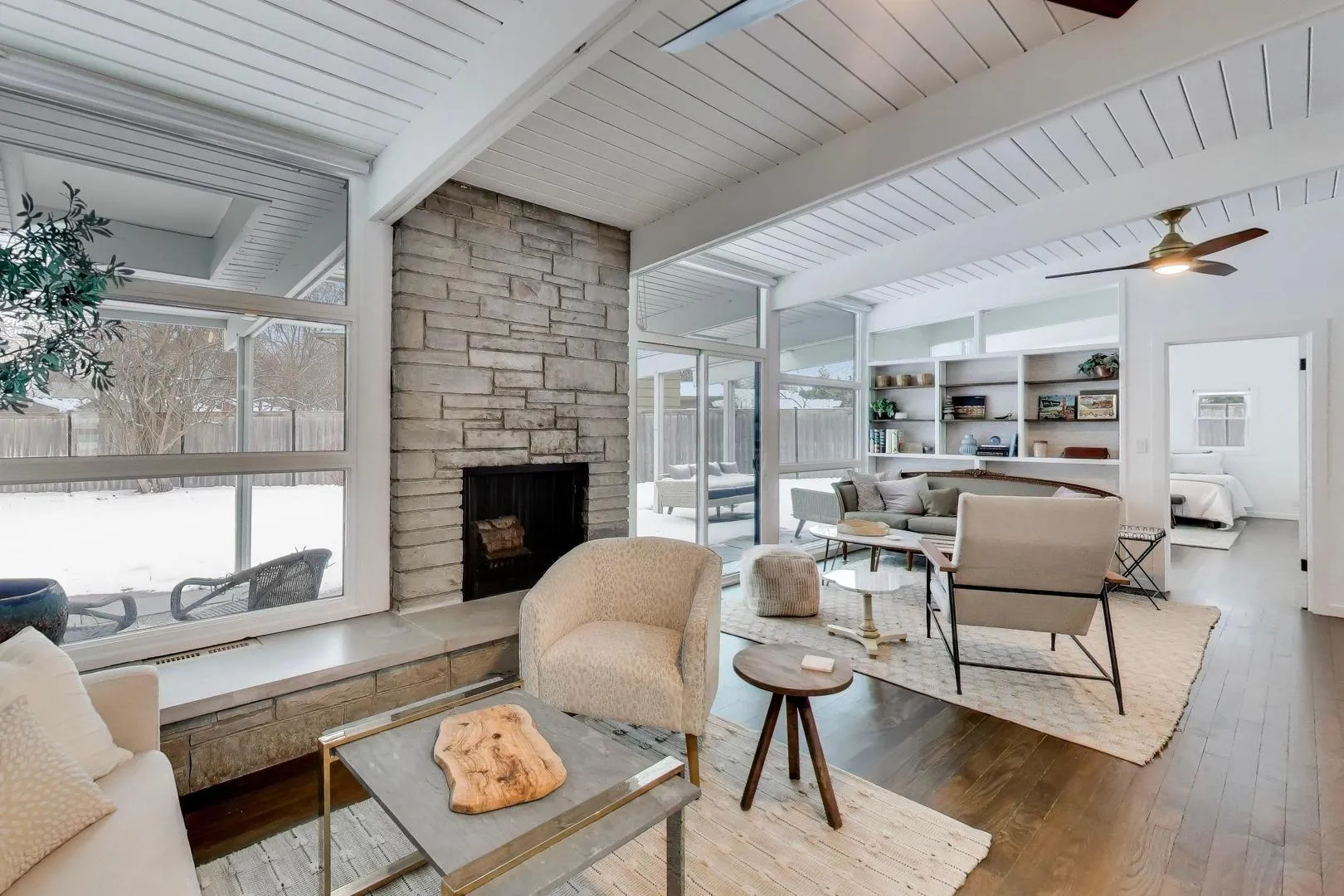 2649 N Crawford Ave, ,  60201, USA 60201-Evanston-IL