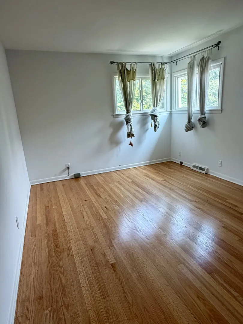 550 Laramie Ave, ,  60091, USA 60091-Wilmette-IL