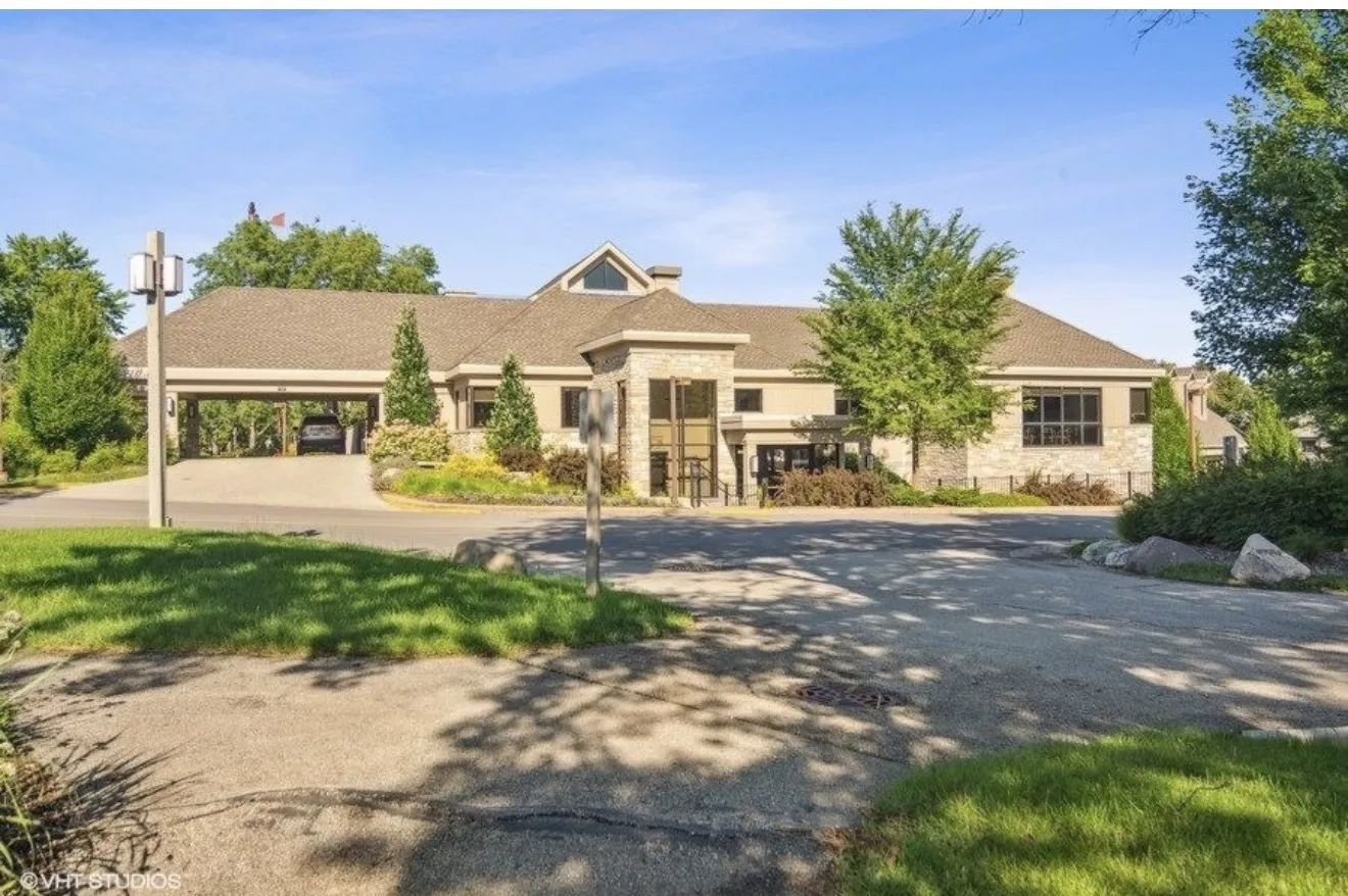 78 Foxwood Ln, ,  60010, USA 60010-Lake Barrington-IL