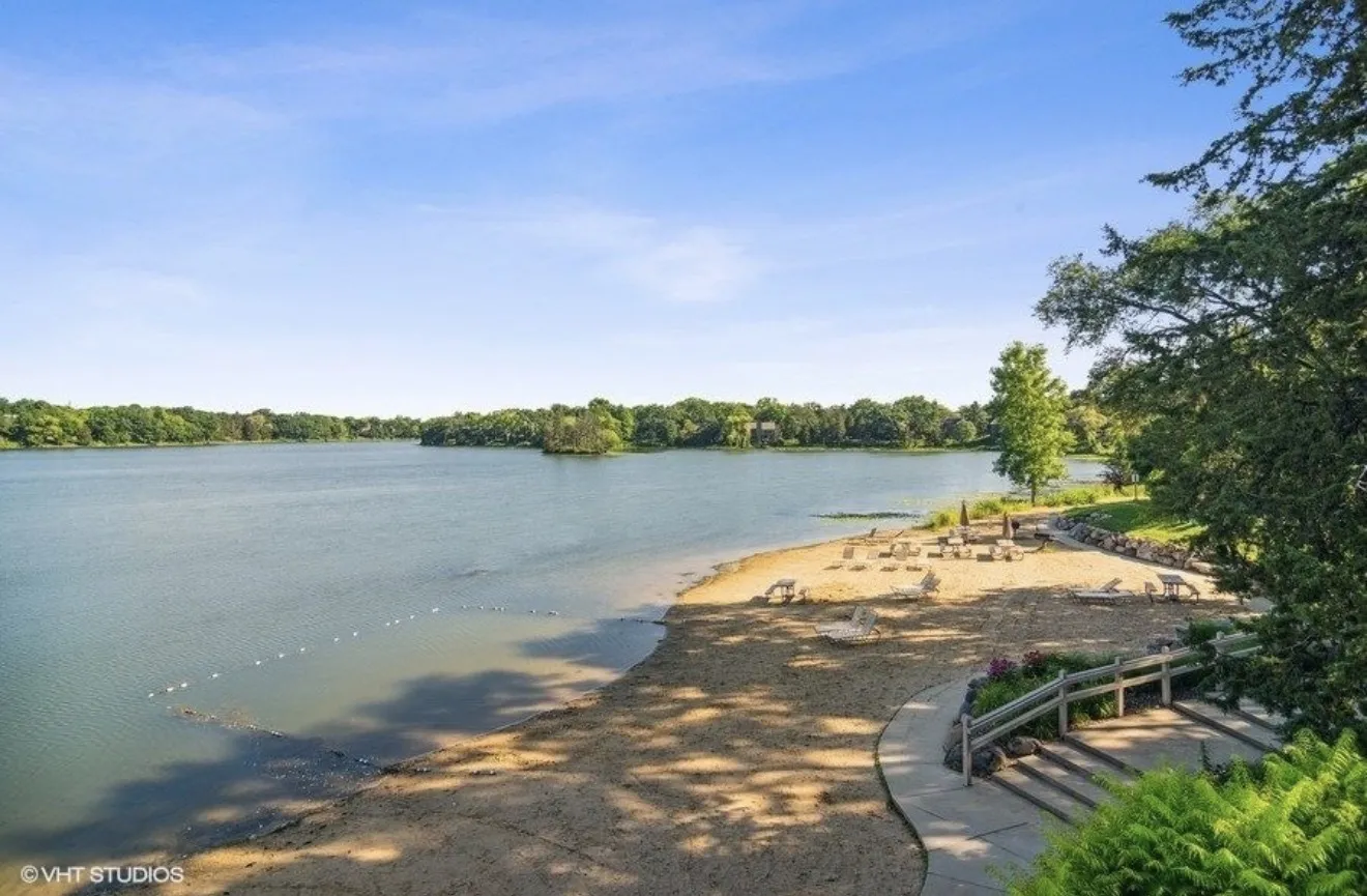 78 Foxwood Ln, ,  60010, USA 60010-Lake Barrington-IL
