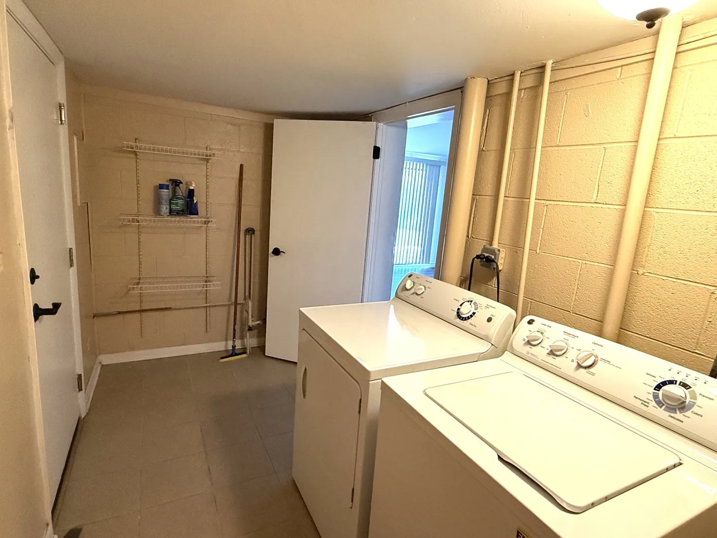 206 Barcliffe Ln, ,  60194, USA 60194-Schaumburg-IL