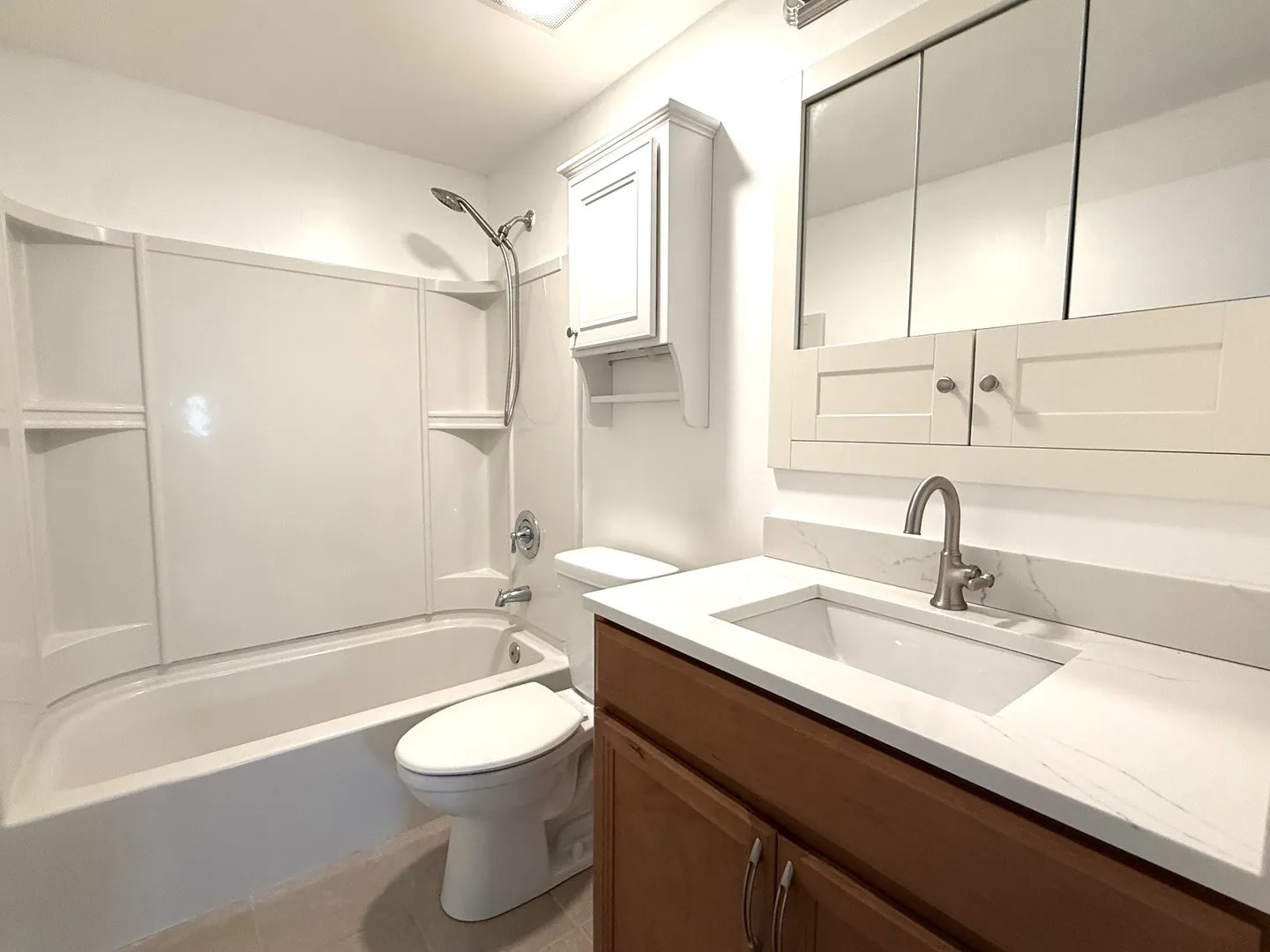 206 Barcliffe Ln, ,  60194, USA 60194-Schaumburg-IL