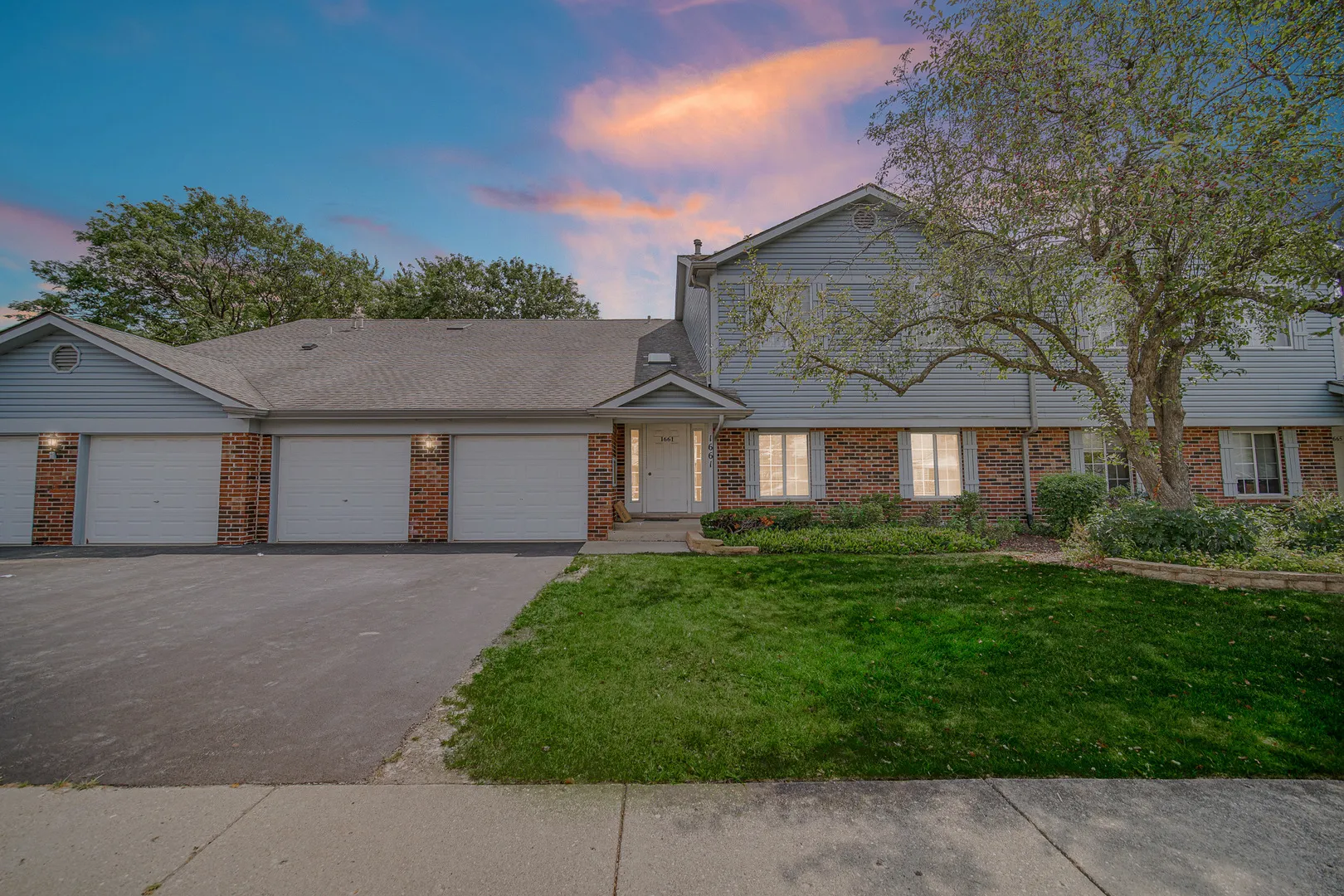 1661 Commodore Ct, ,  60193, USA 60193-Schaumburg-IL