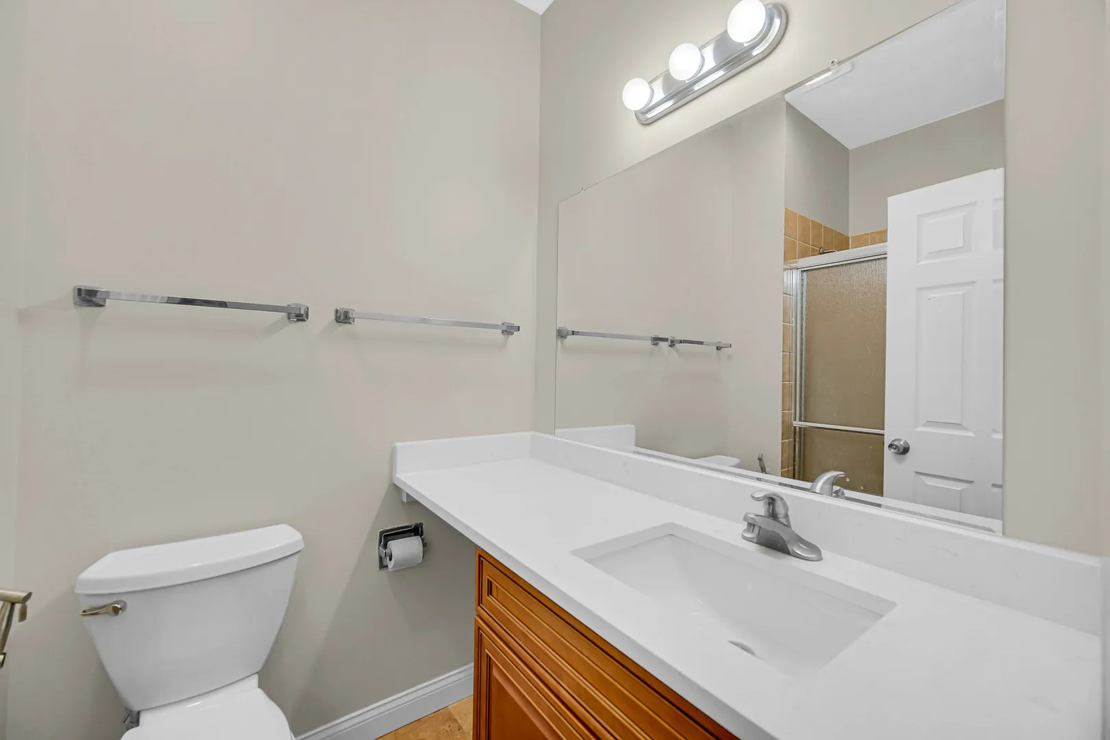 1661 Commodore Ct, ,  60193, USA 60193-Schaumburg-IL