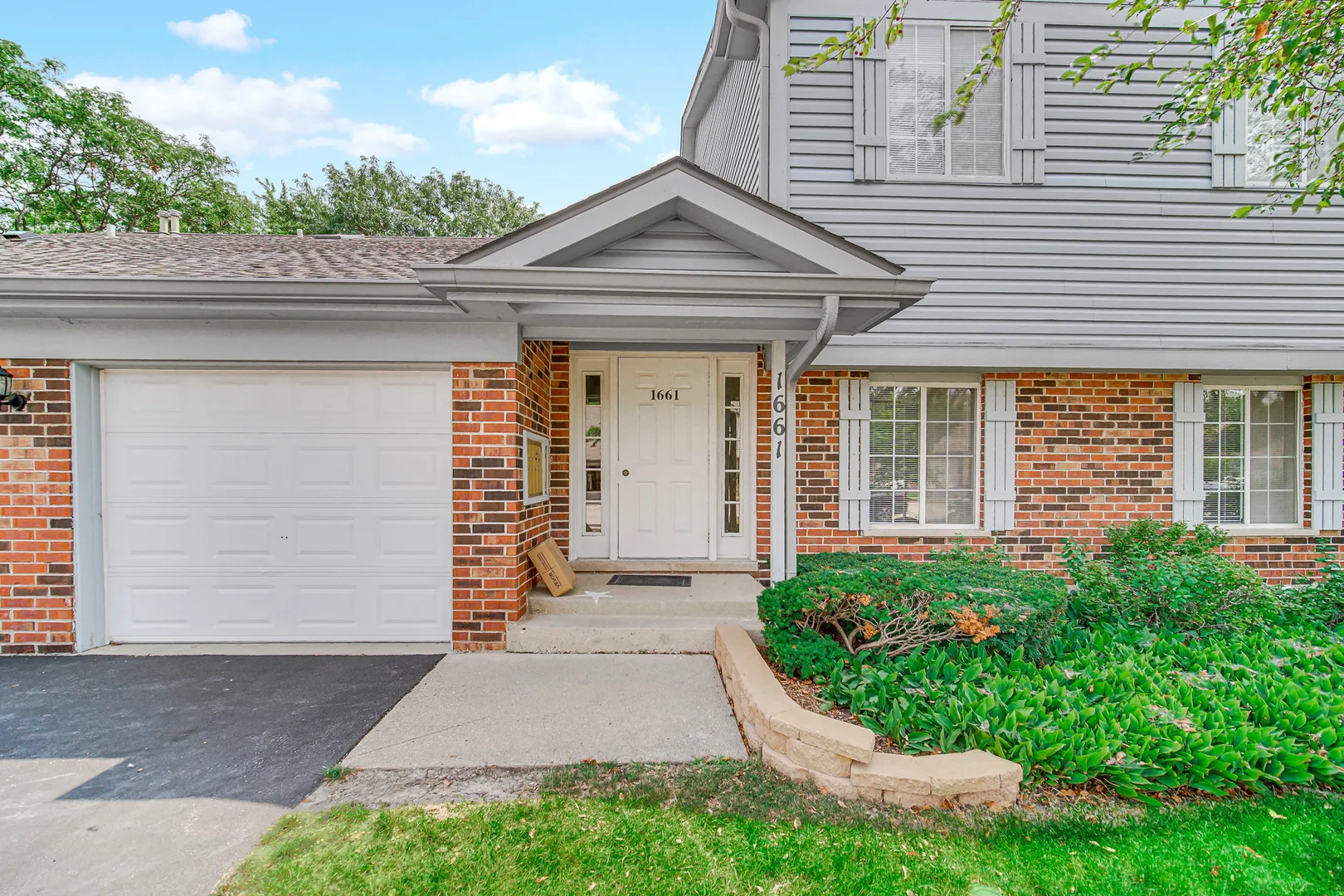 1661 Commodore Ct, , 60193, USA 60193-Schaumburg-IL