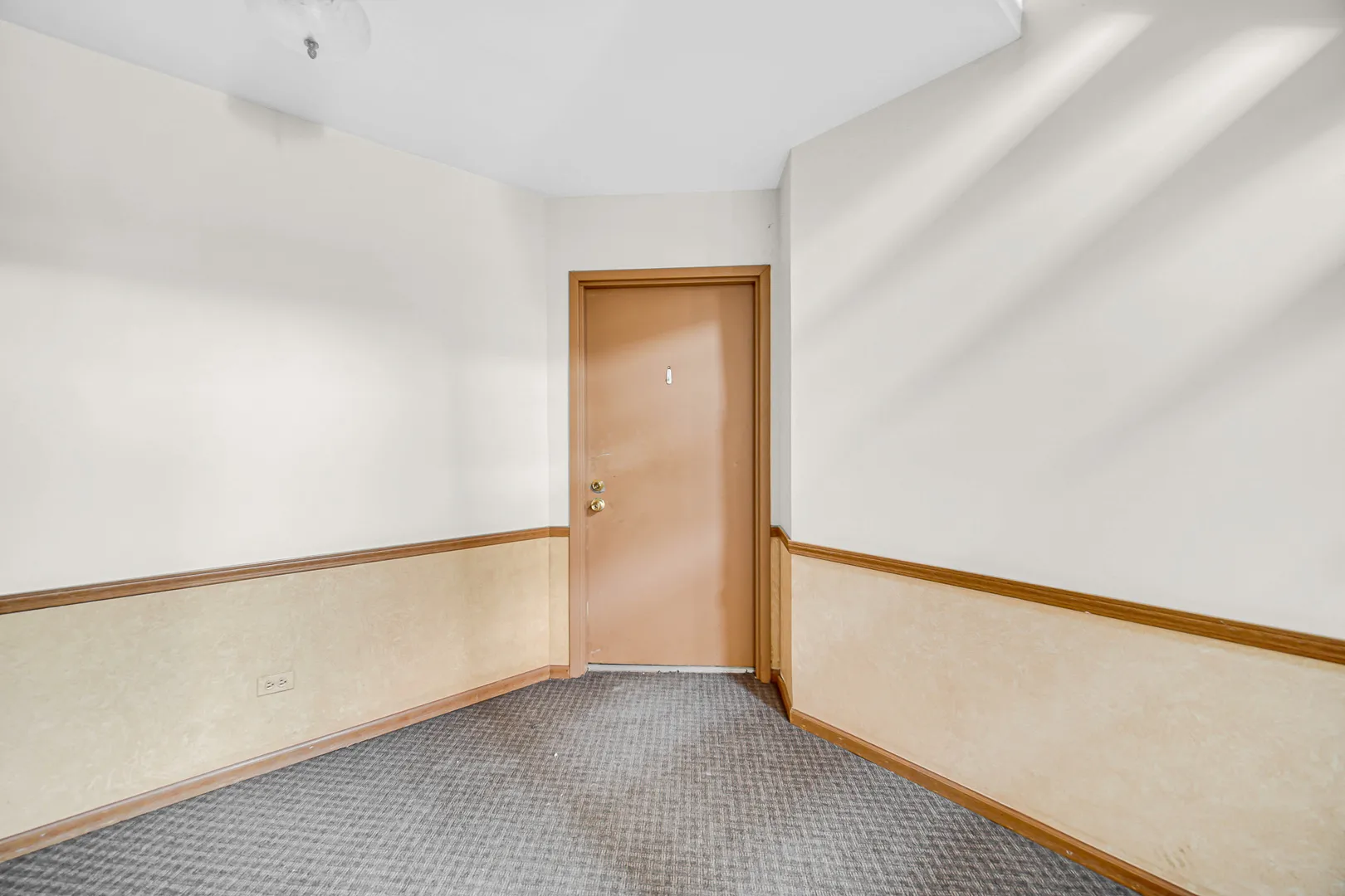1661 Commodore Ct, ,  60193, USA 60193-Schaumburg-IL