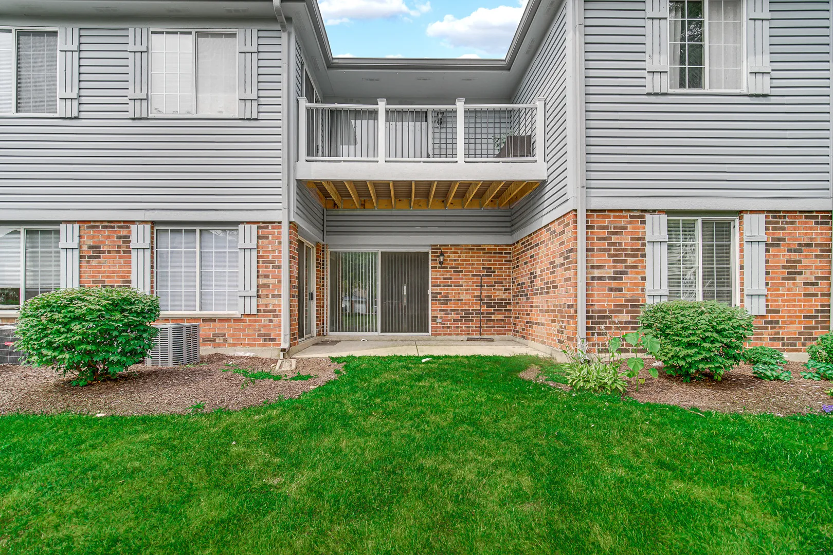 1661 Commodore Ct, ,  60193, USA 60193-Schaumburg-IL