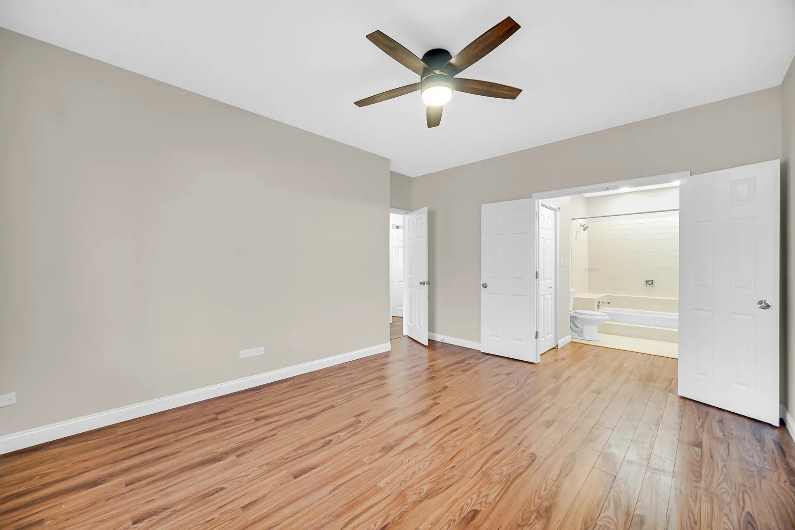 1661 Commodore Ct, ,  60193, USA 60193-Schaumburg-IL