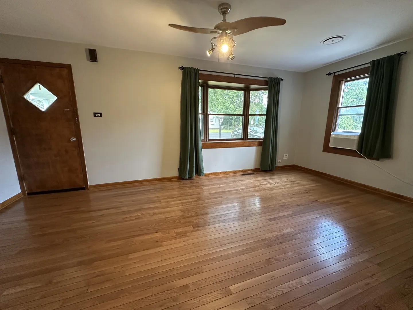 37 Heather Dr, ,  60014, USA 60014-Crystal Lake-IL