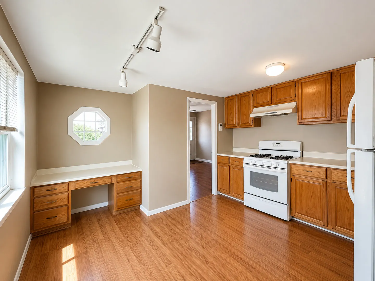 310 Johnson St, ,  60118, USA 60118-East Dundee-IL