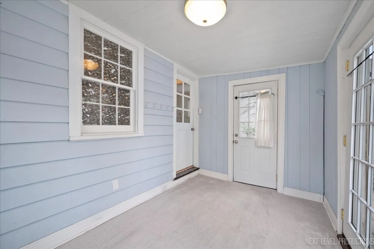 40 S Pine St, ,  60134, USA 60134-Geneva-IL