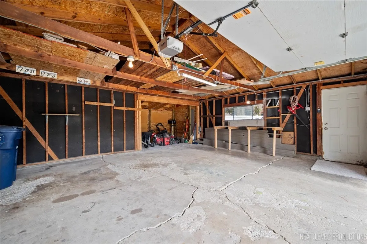 40 S Pine St, ,  60134, USA 60134-Geneva-IL