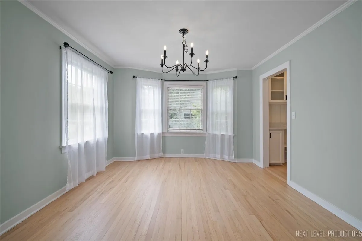 40 S Pine St, ,  60134, USA 60134-Geneva-IL