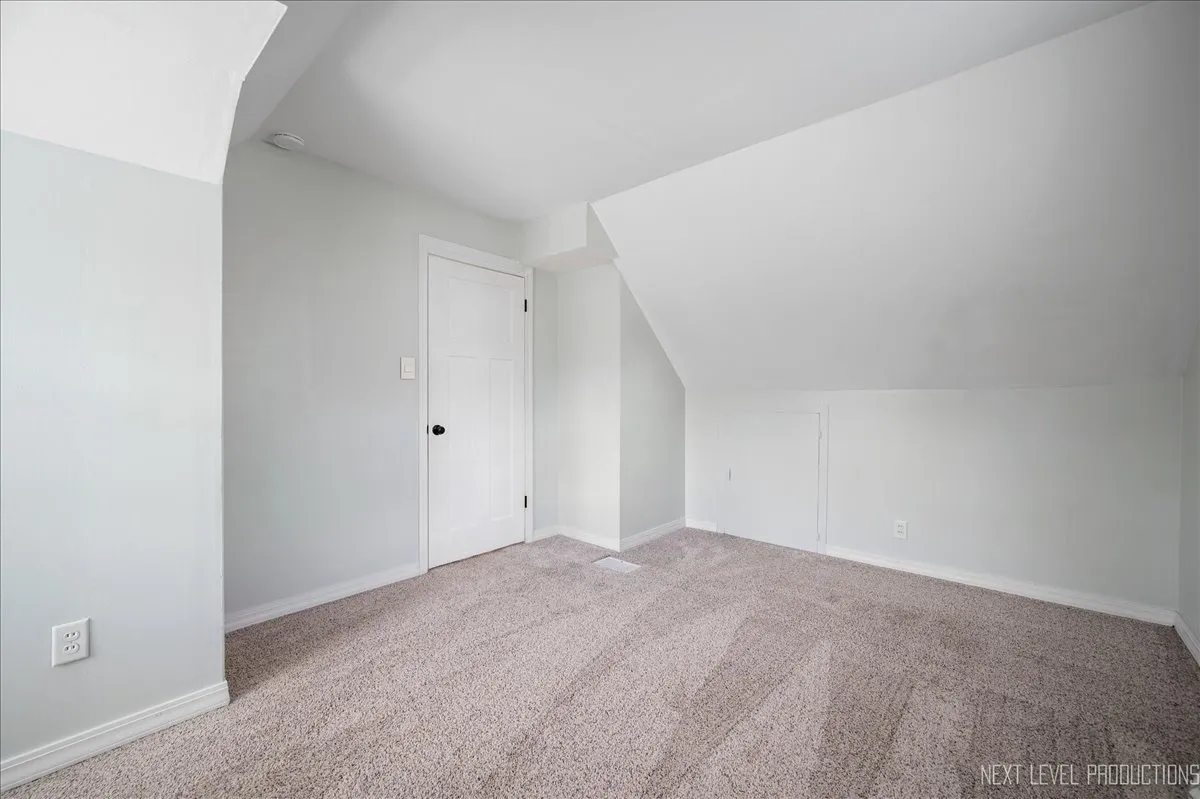 40 S Pine St, , 60134, USA 60134-Geneva-IL