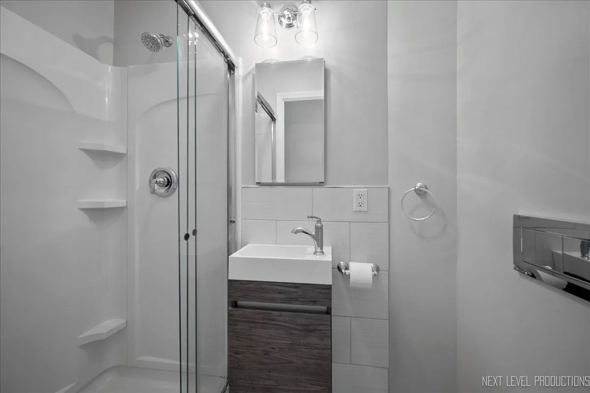 40 S Pine St, ,  60134, USA 60134-Geneva-IL