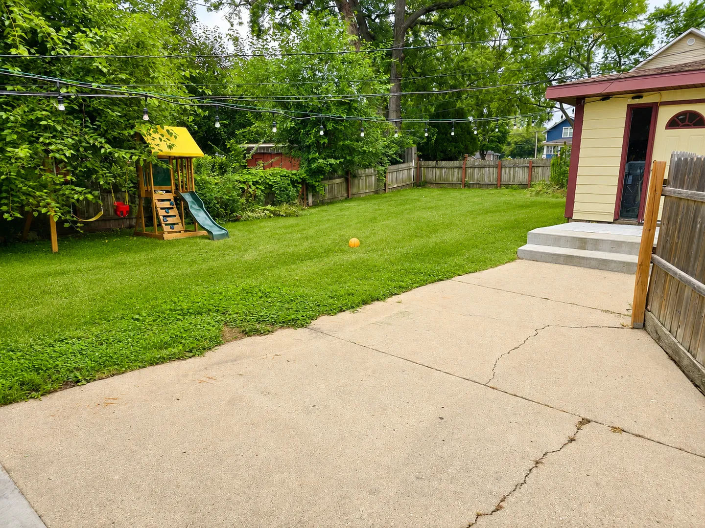 17 California Ave, , 60110, USA 60110-Carpentersville-IL