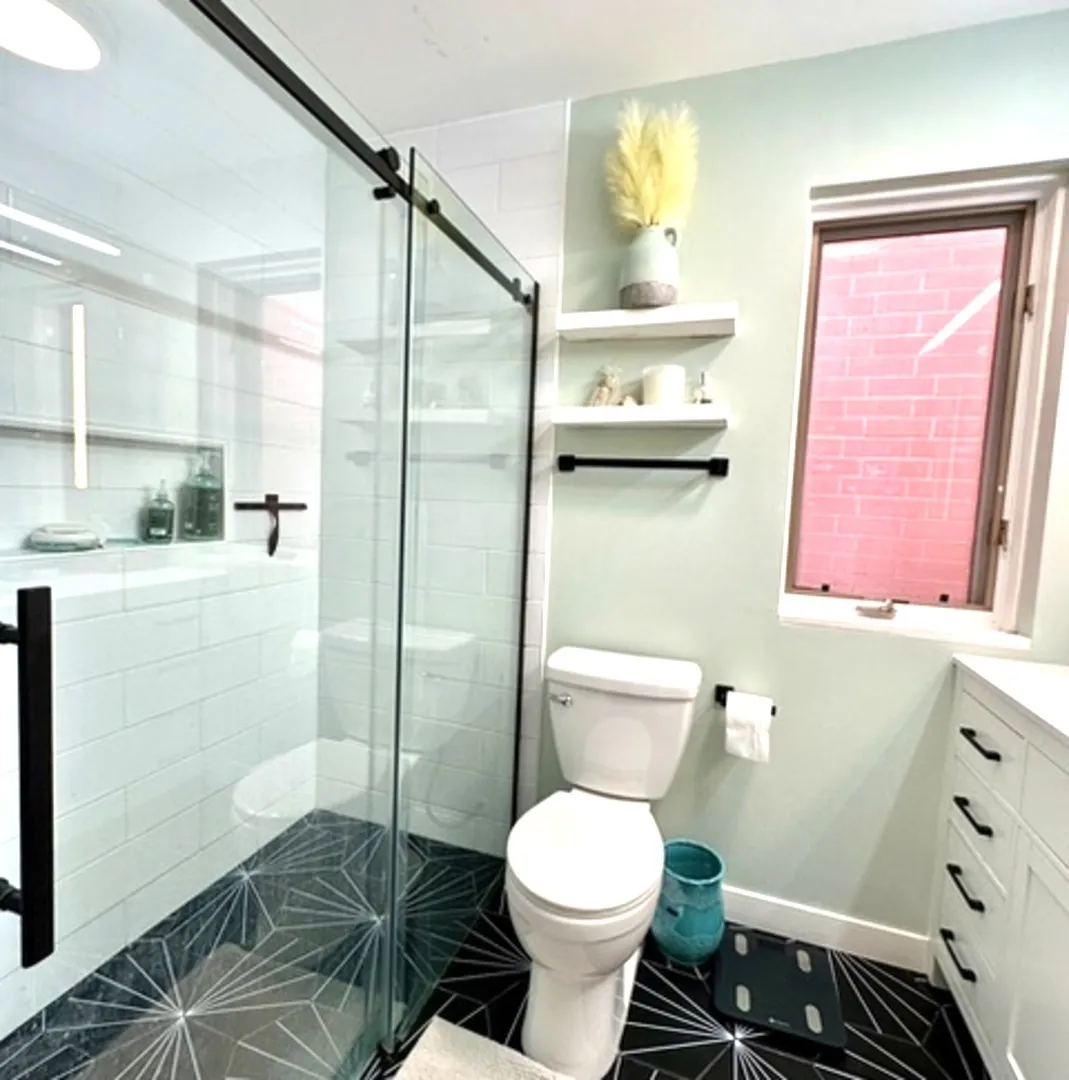 1901 S Louie Pkwy, , 60616, USA 60616-Chicago-IL