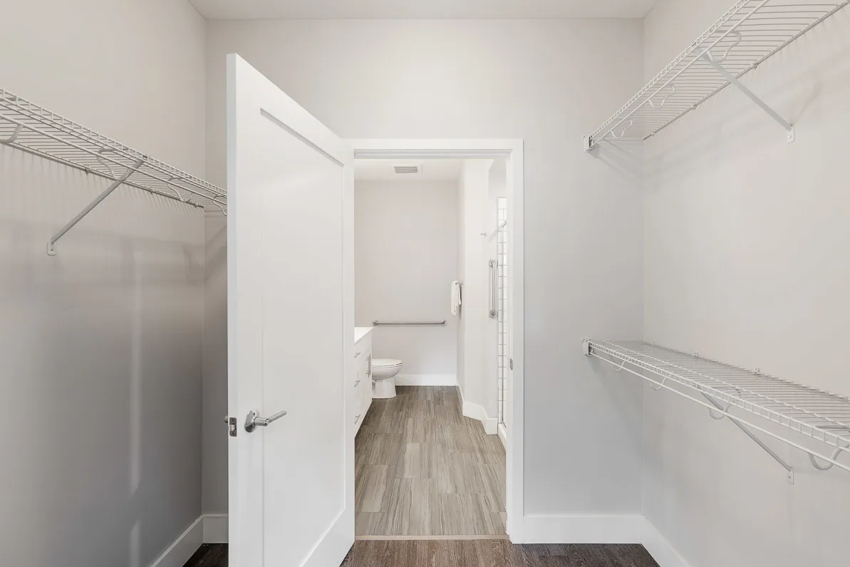 101 W Liberty St, , 60010, USA 60010-Barrington-IL