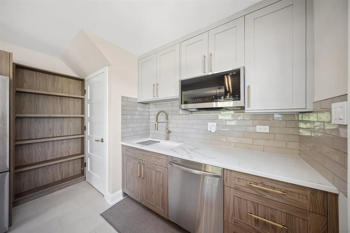 1798 Howard Ave, , 60018, USA 60018-Des Plaines-IL