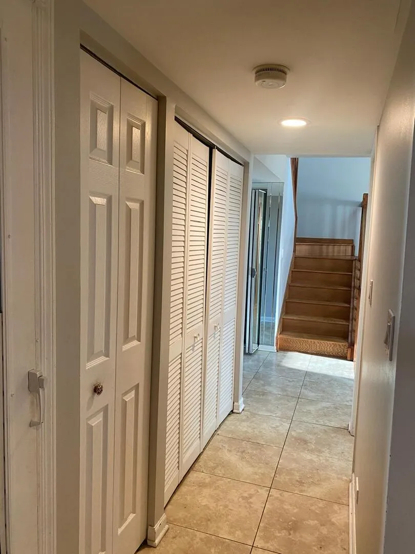 1102 Southbridge Ln, , 60194, USA 60194-Schaumburg-IL